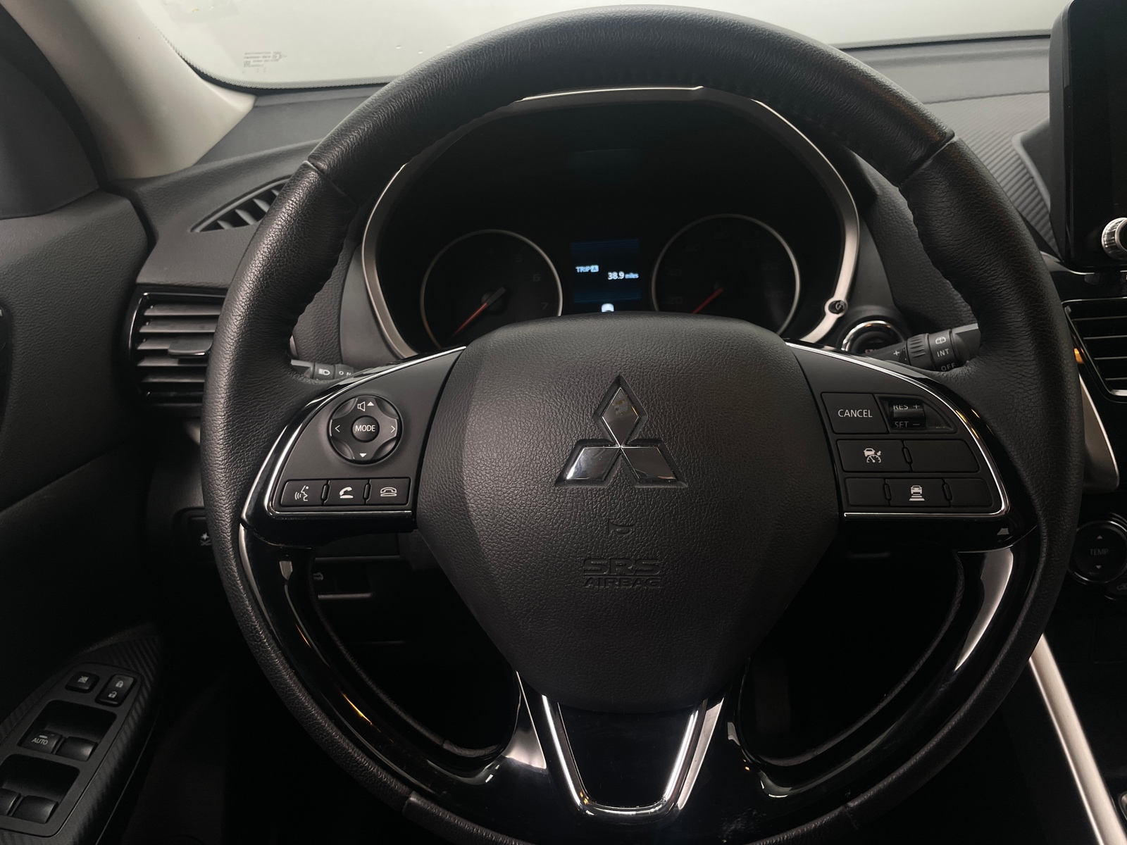 Thumbnail: 2024 Mitsubishi Eclipse Cross - 5