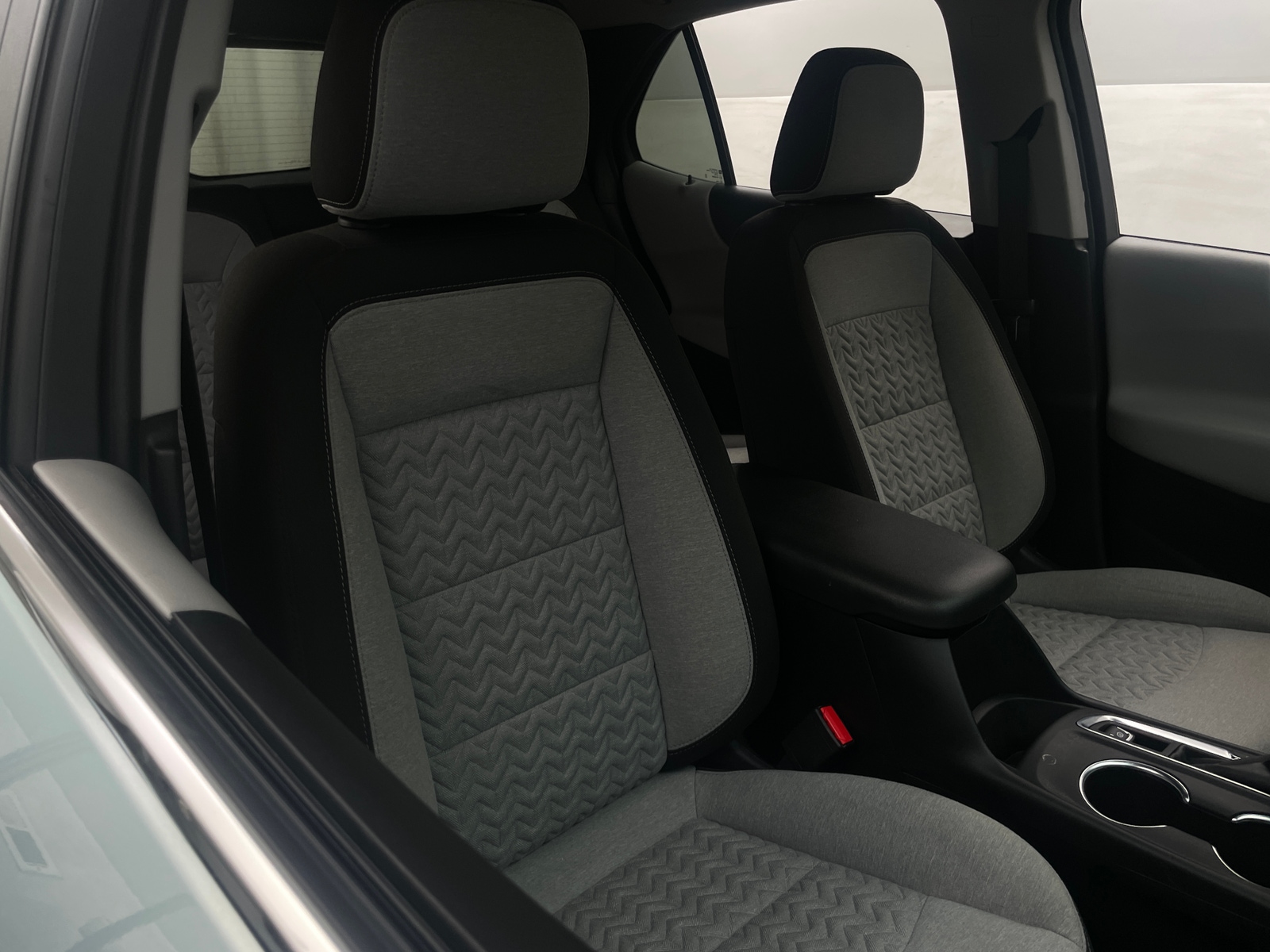 Thumbnail: 2022 Chevrolet Equinox - 2