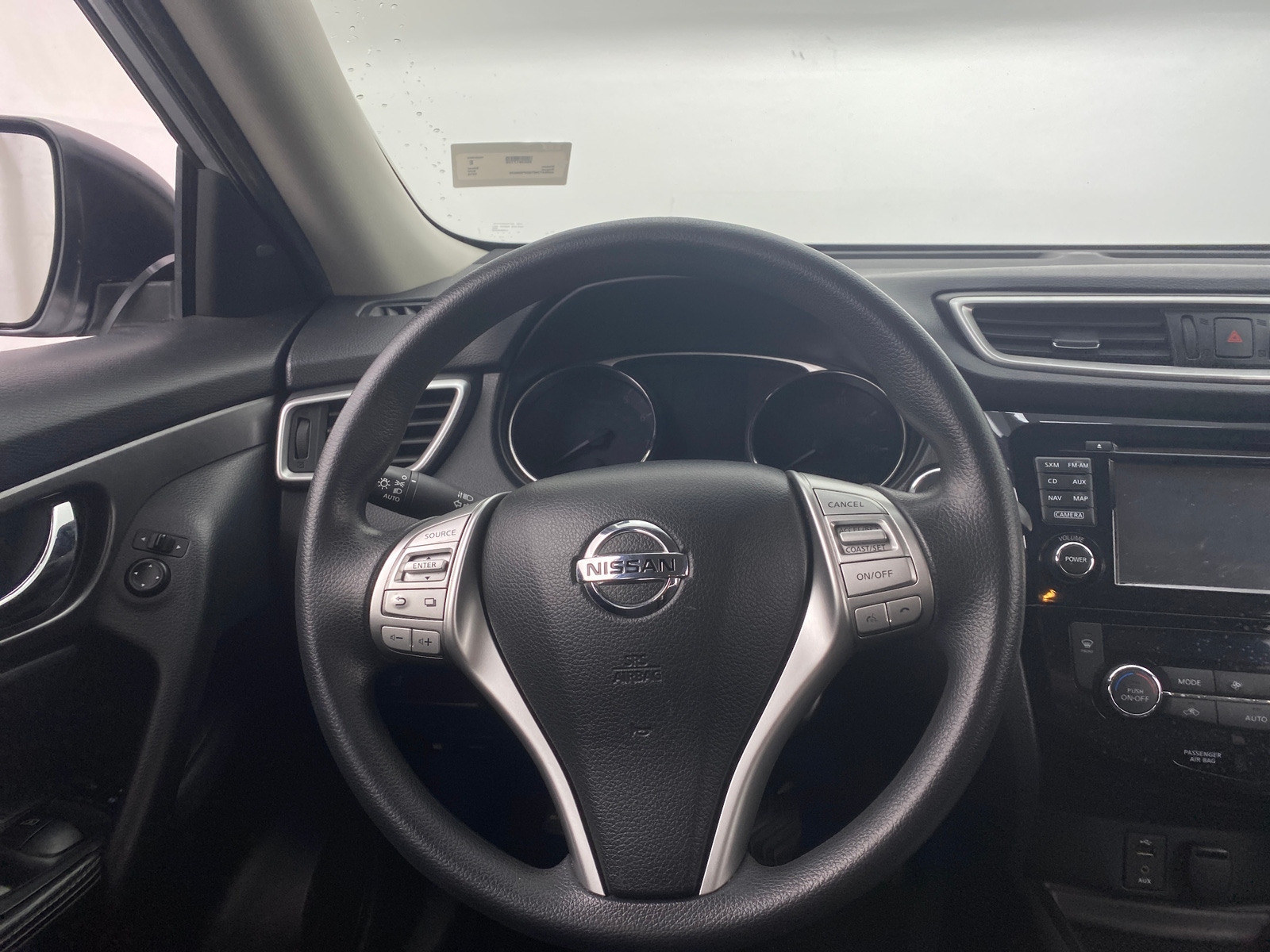 Thumbnail: 2016 Nissan Rogue - 5