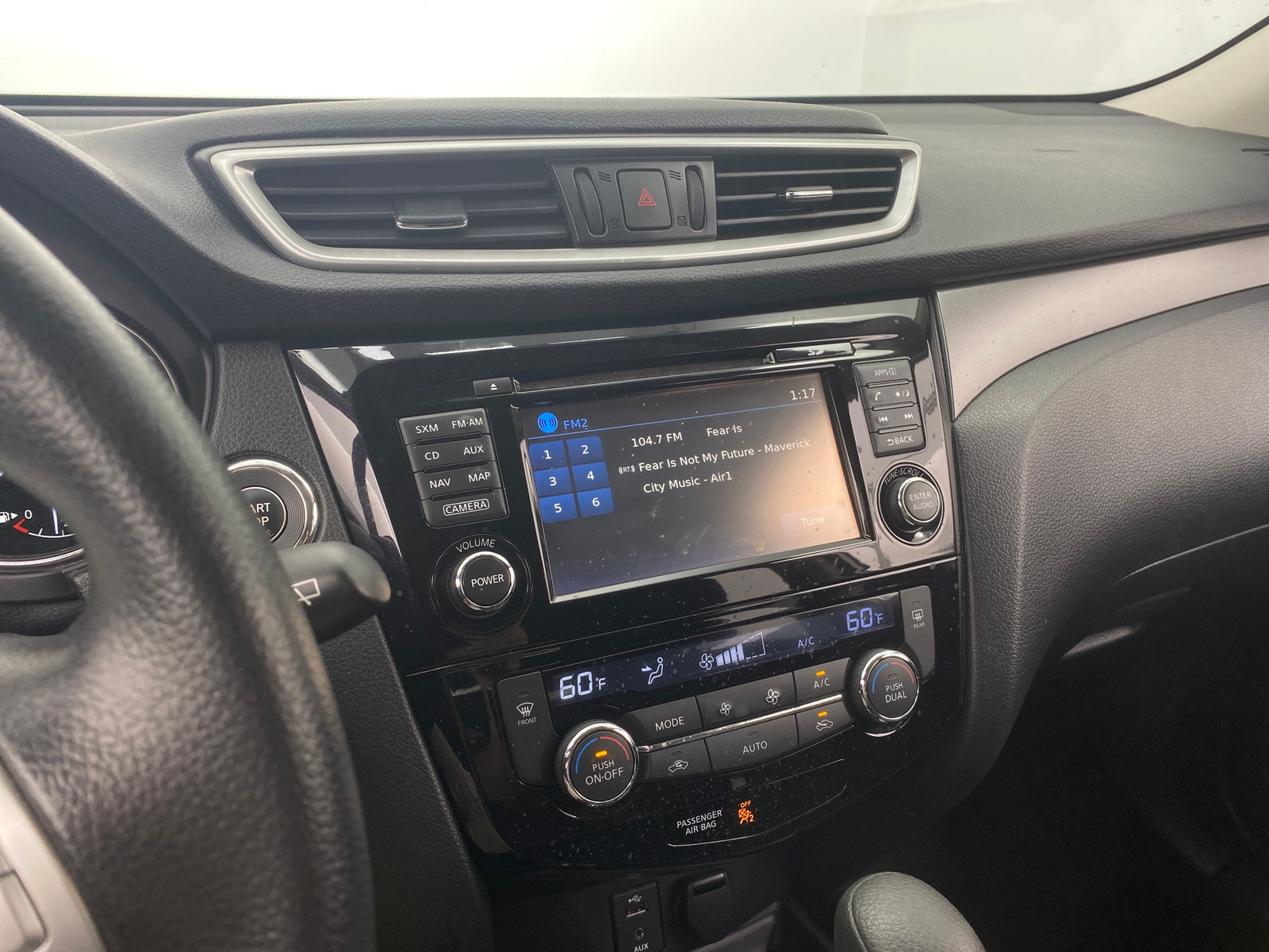 Thumbnail: 2016 Nissan Rogue - 4