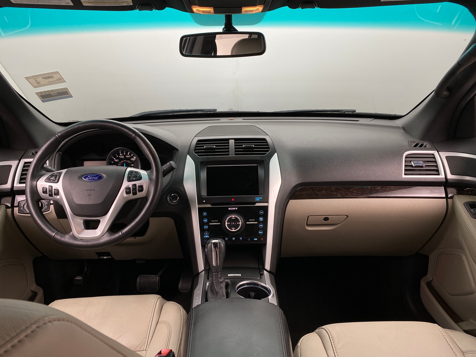 Thumbnail: 2015 Ford Explorer - 2