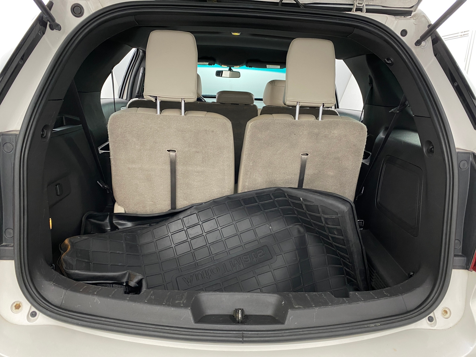 Thumbnail: 2015 Ford Explorer - 6