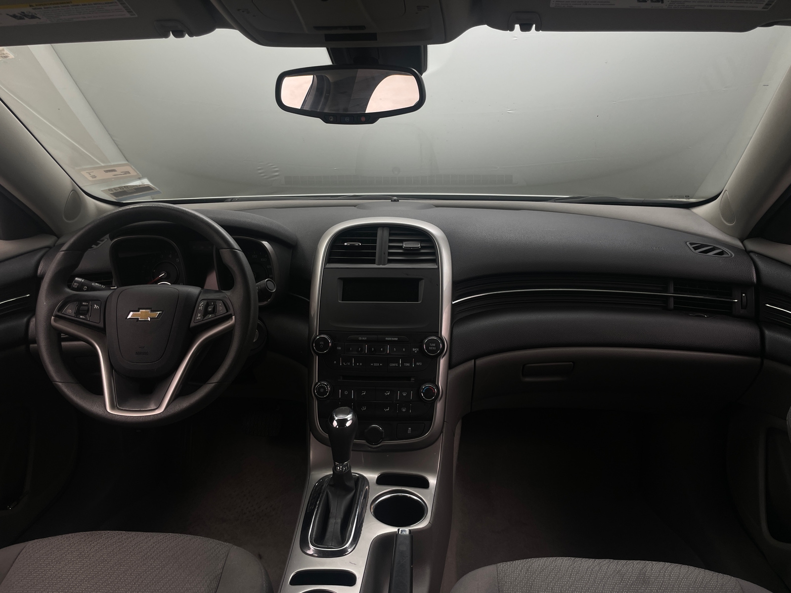 Thumbnail: 2015 Chevrolet Malibu - 3