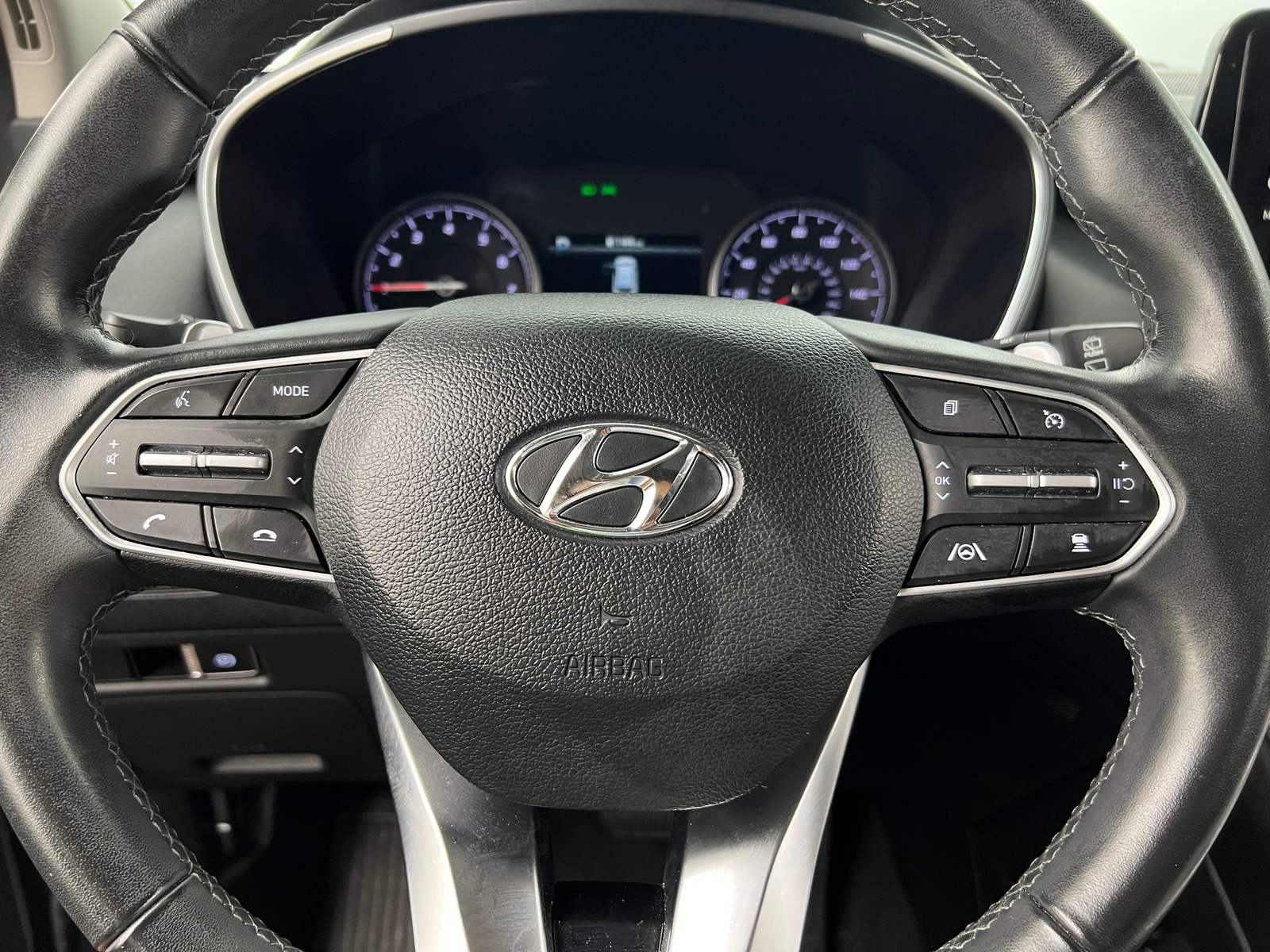 Thumbnail: 2023 Hyundai Santa Fe - 4