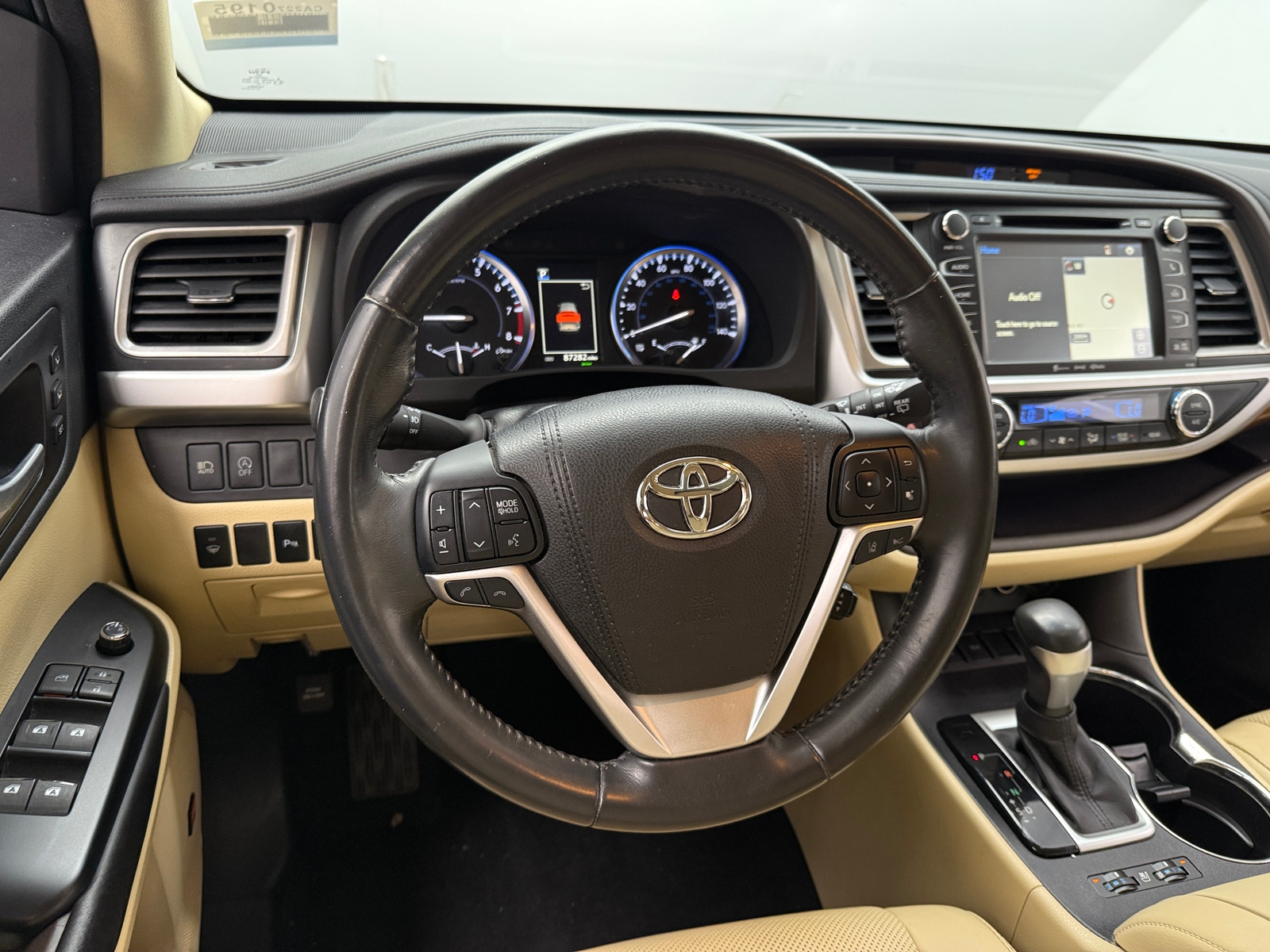 Thumbnail: 2017 Toyota Highlander - 4