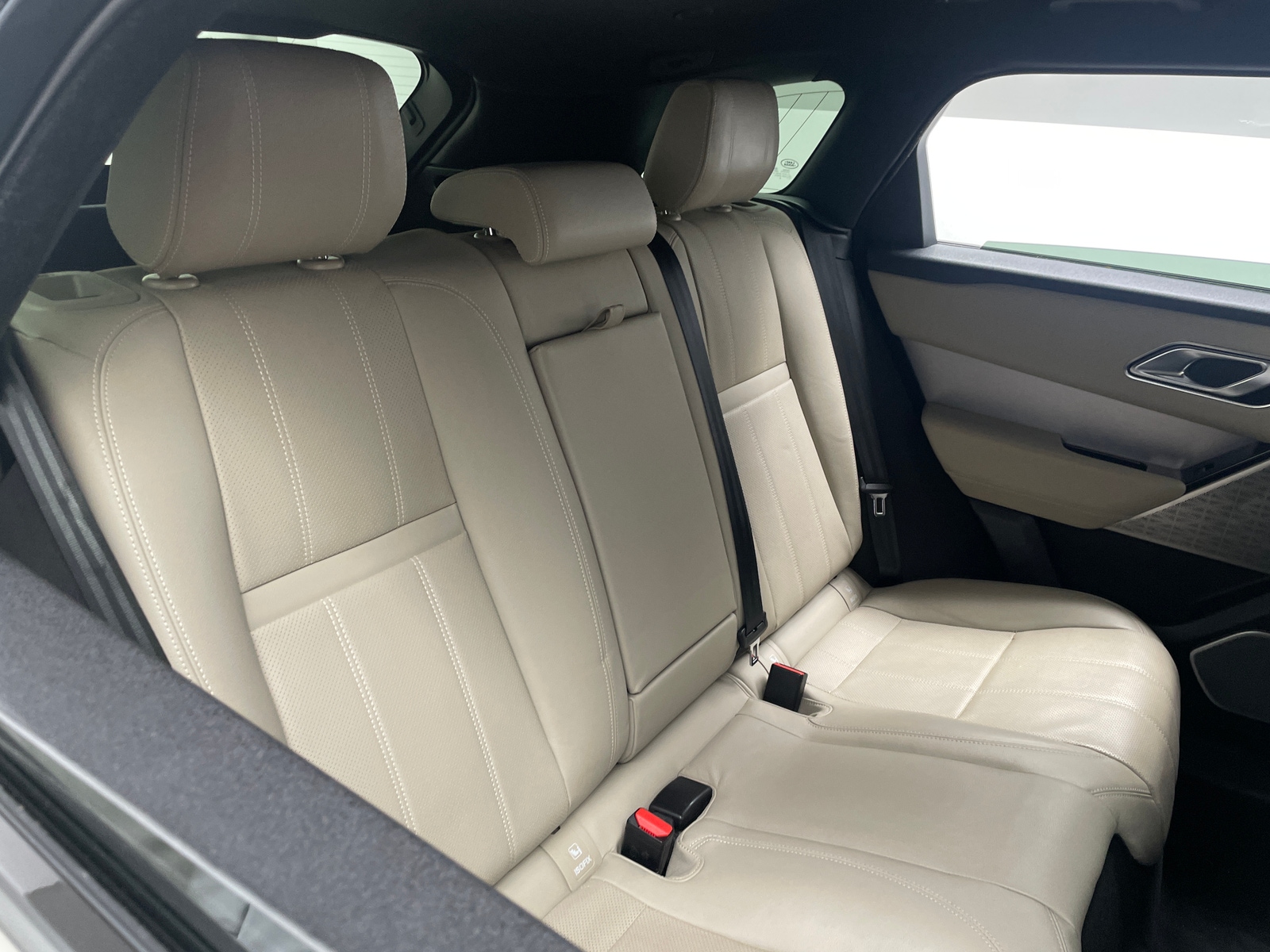 Thumbnail: 2021 Land Rover Range Rover Velar - 5