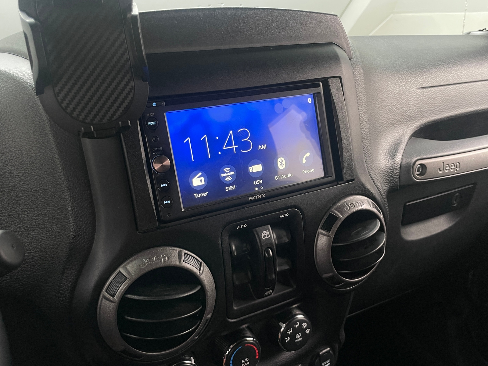 Thumbnail: 2017 Jeep Wrangler - 4