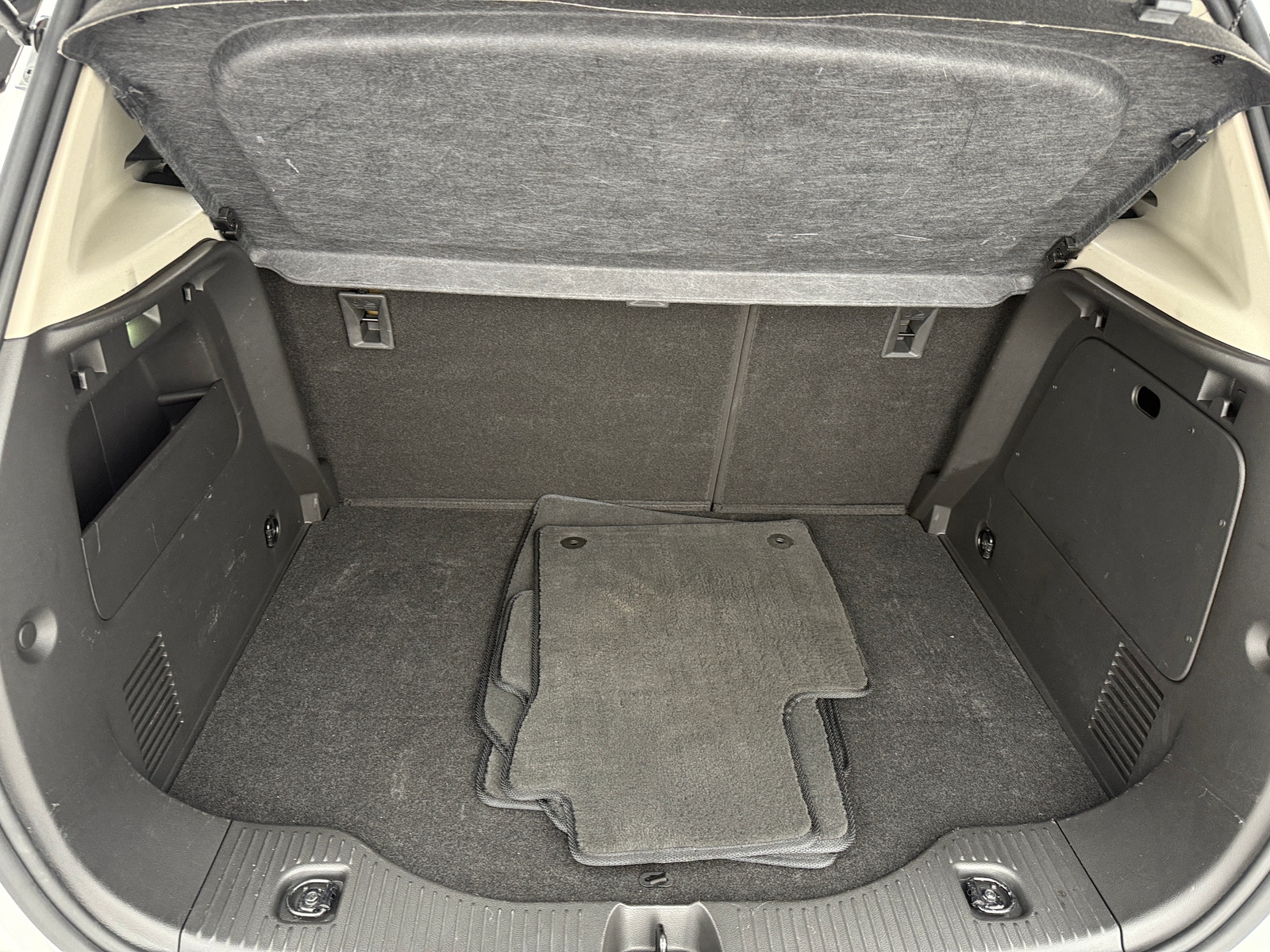 Thumbnail: 2019 Buick Encore - 6