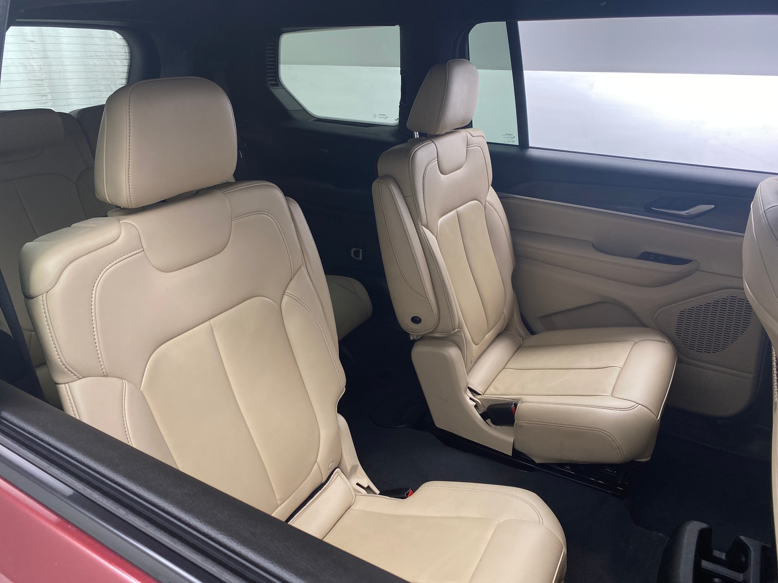 Thumbnail: 2023 Jeep Grand Cherokee L - 5