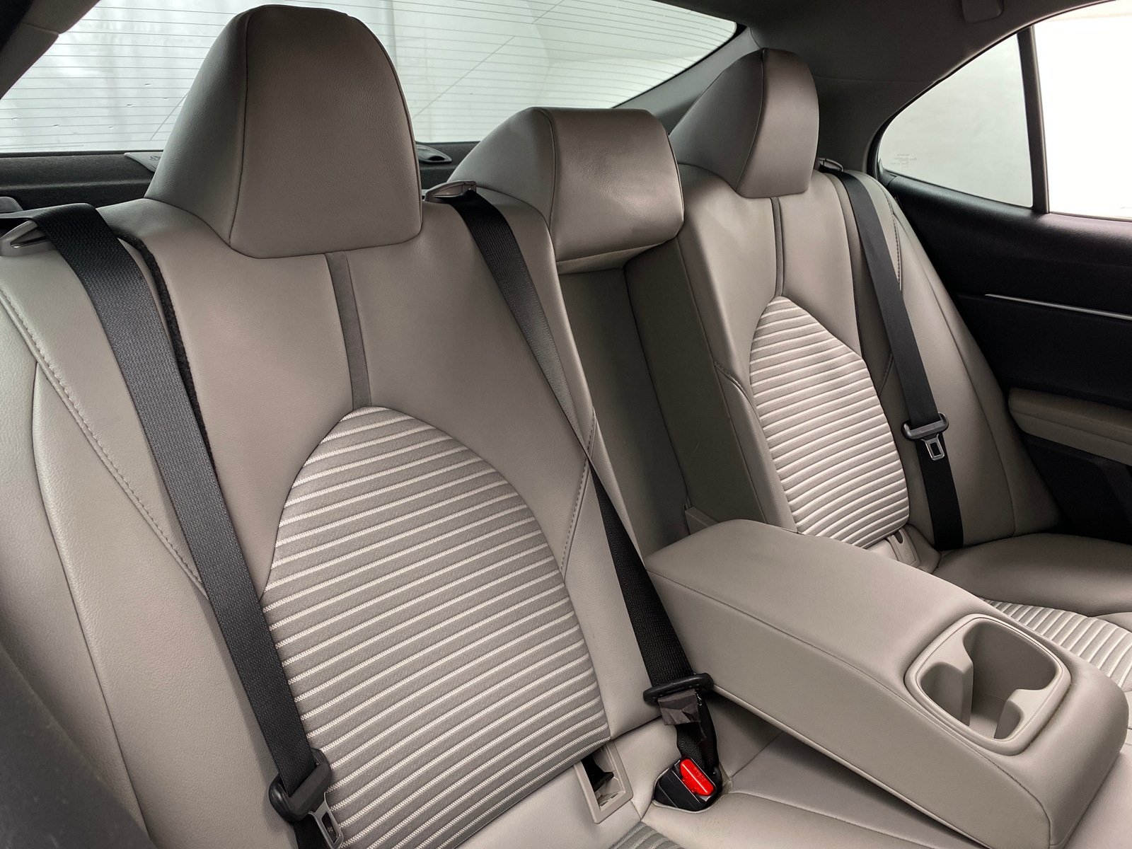 Thumbnail: 2020 Toyota Camry - 6