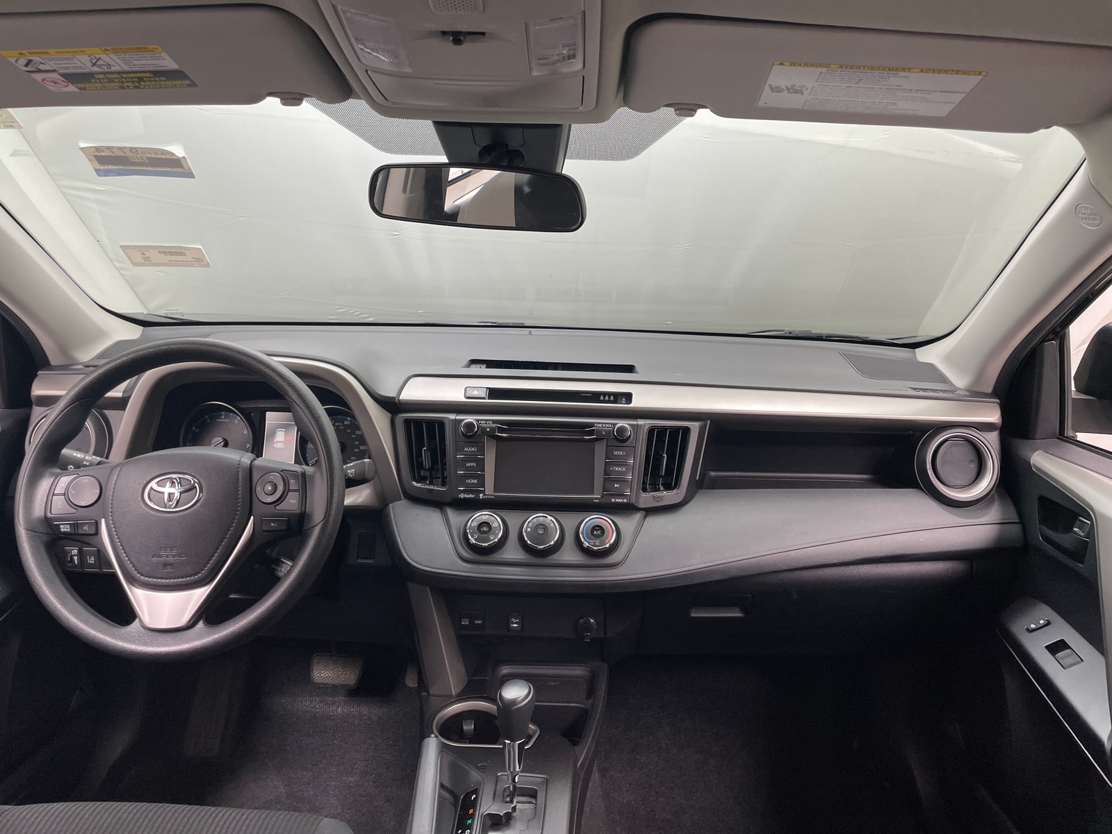 Thumbnail: 2018 Toyota RAV4 - 3