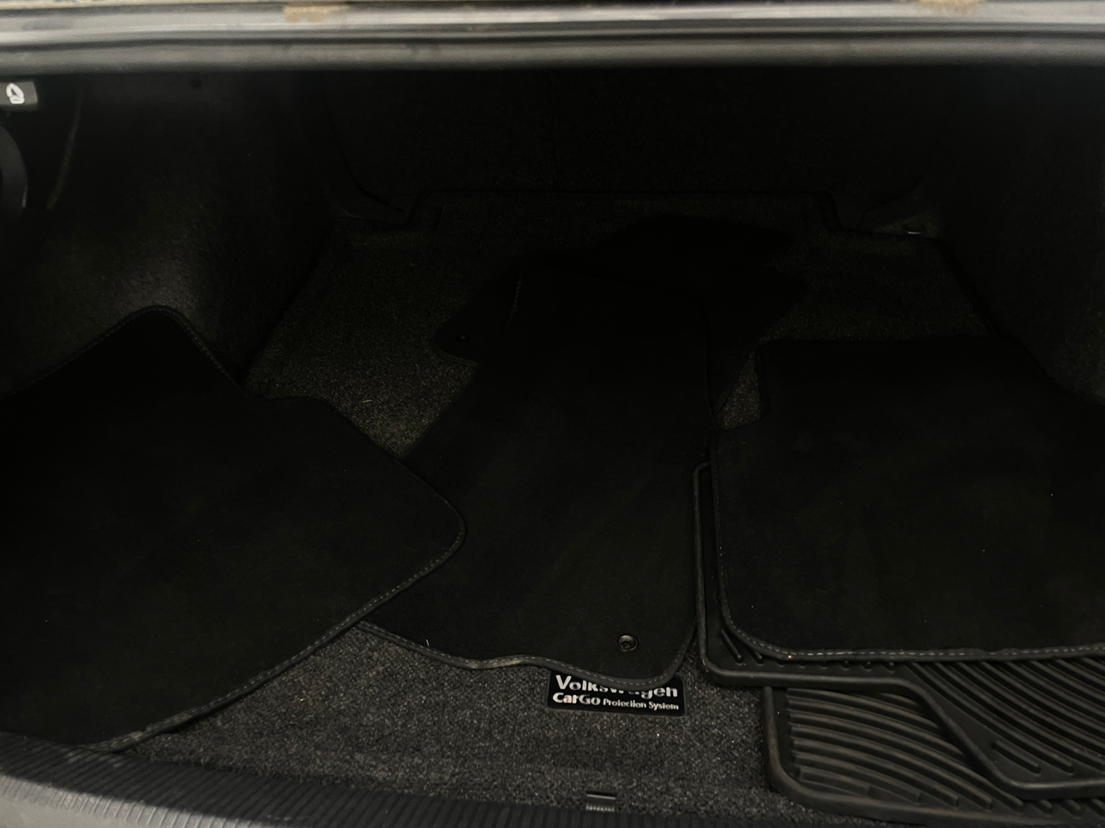 Thumbnail: 2013 Volkswagen Passat - 6