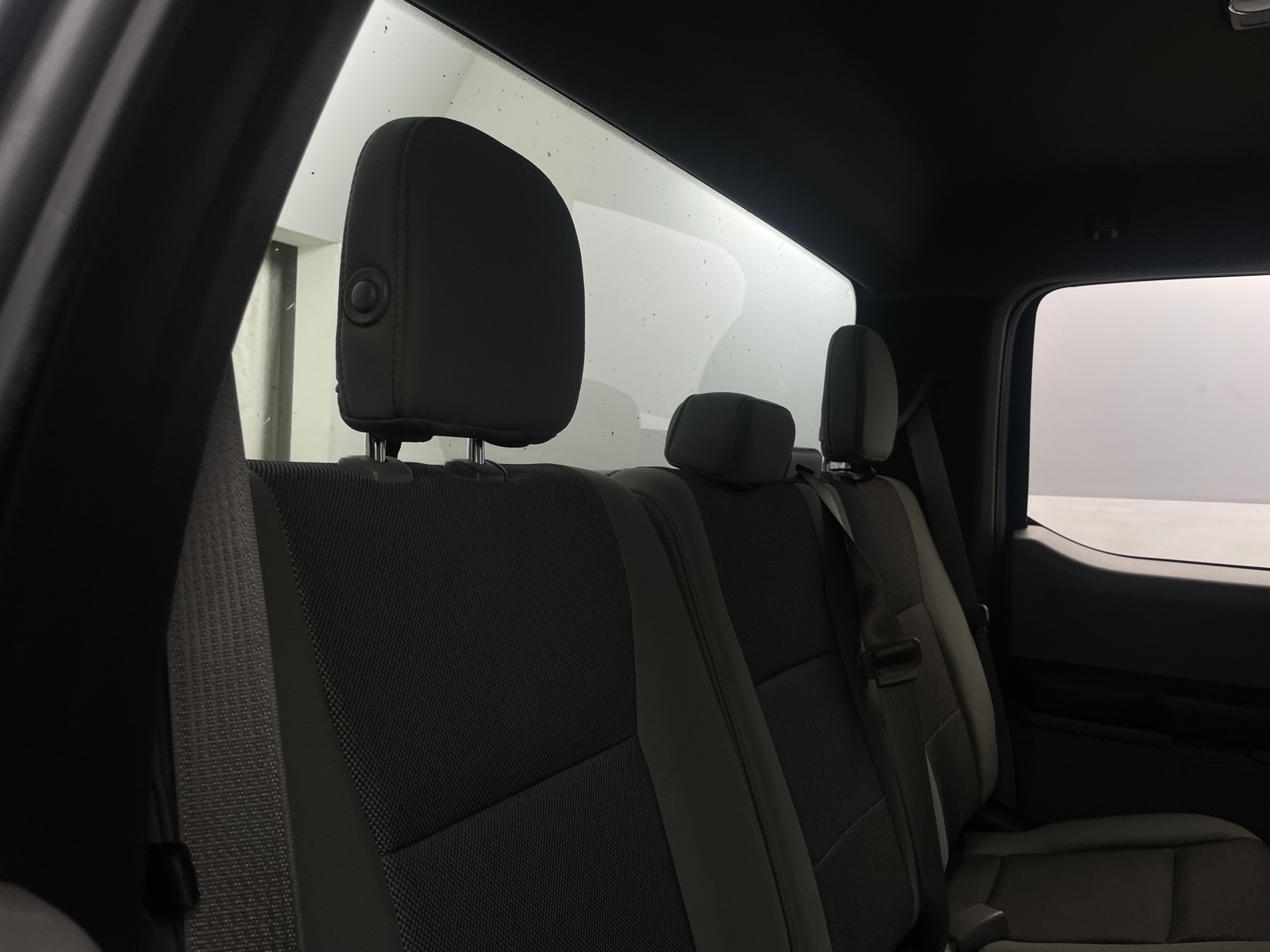 Thumbnail: 2017 Ford Econoline - 6