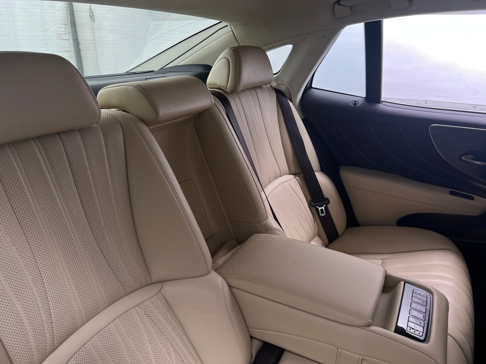 Thumbnail: 2018 Lexus LS - 6