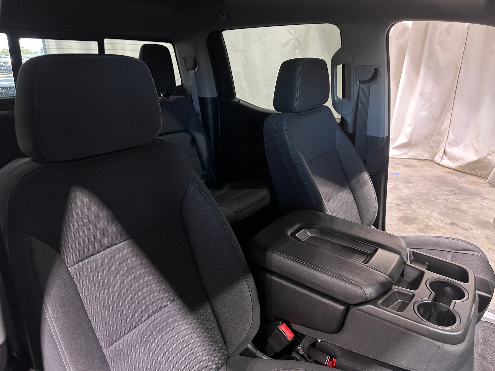 Thumbnail: 2020 Chevrolet Silverado 1500 - 2