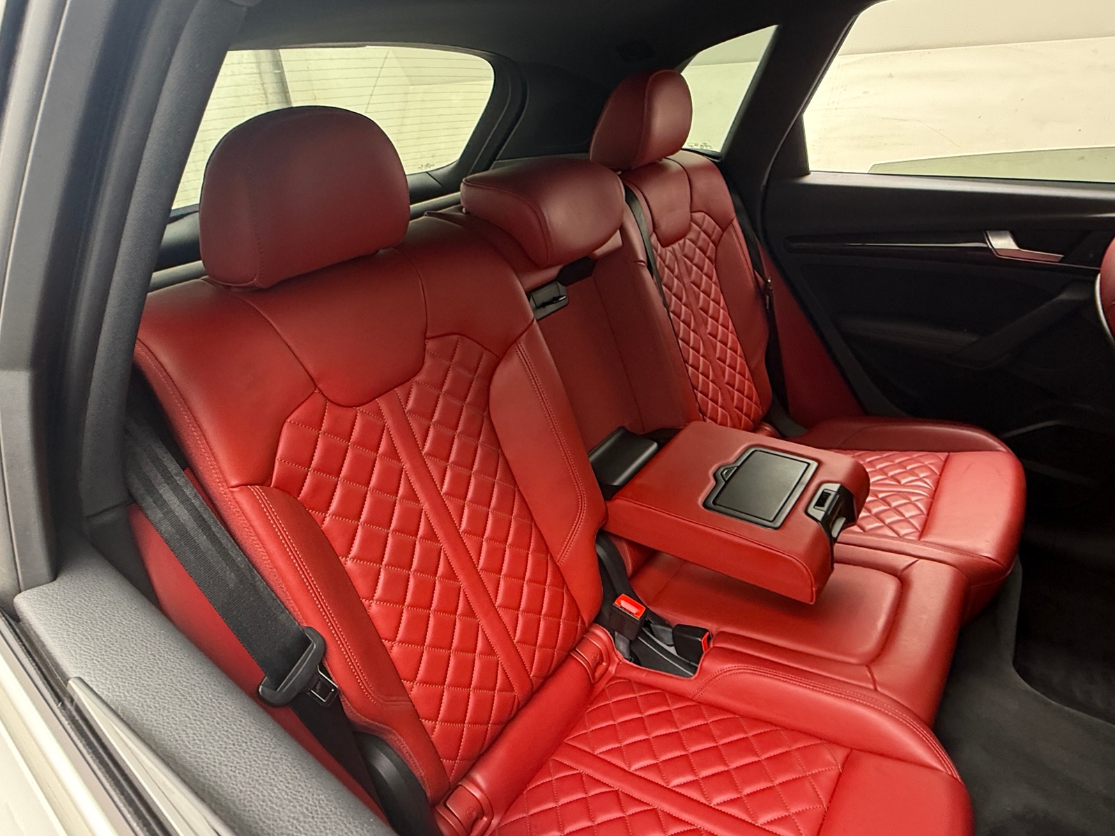 Thumbnail: 2018 Audi SQ5 - 5