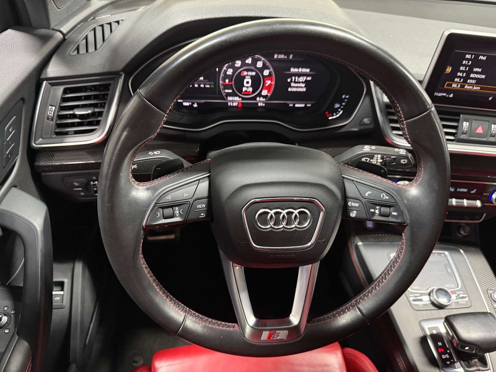 Thumbnail: 2018 Audi SQ5 - 4