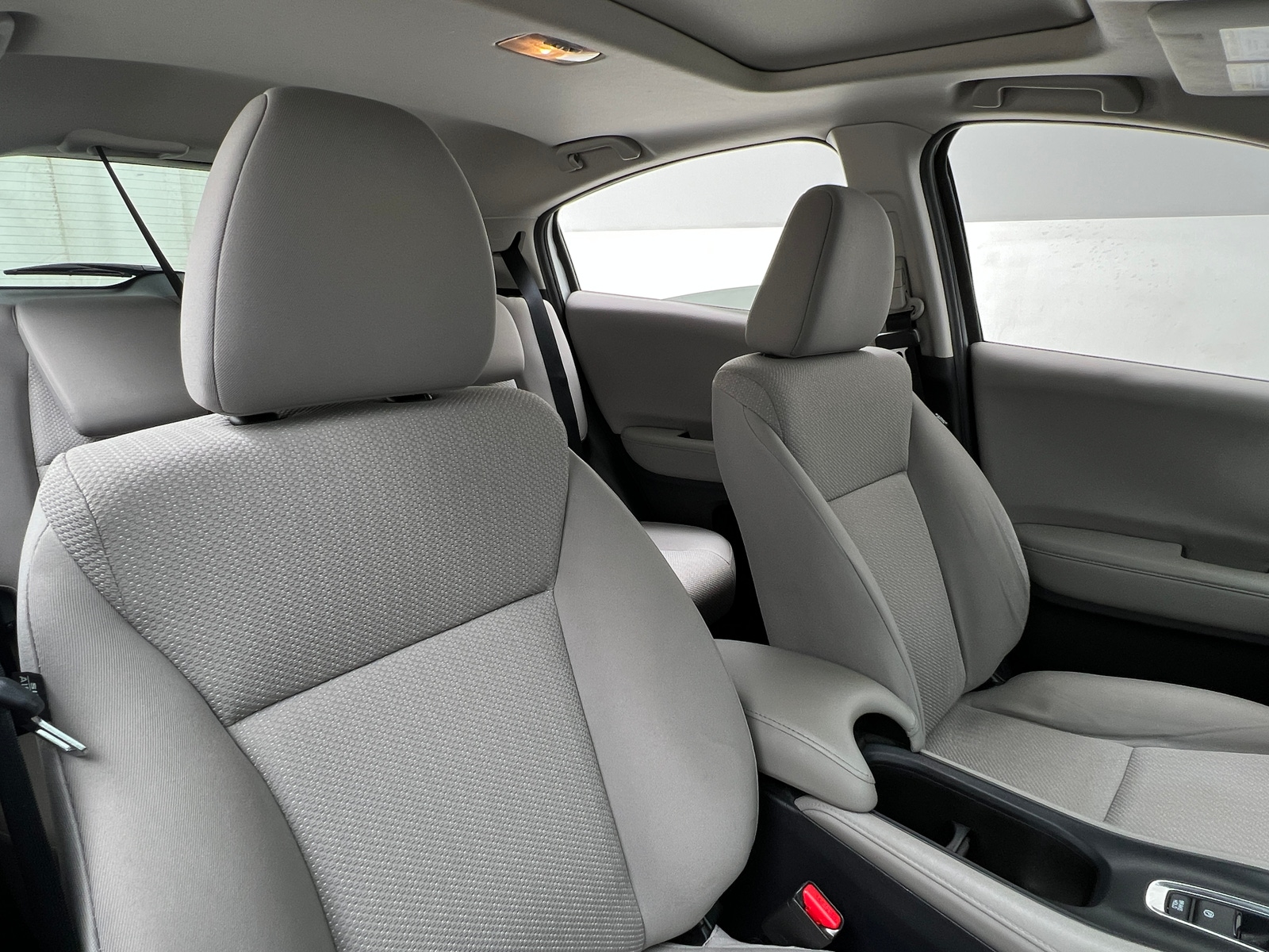 Thumbnail: 2016 Honda HR-V - 2