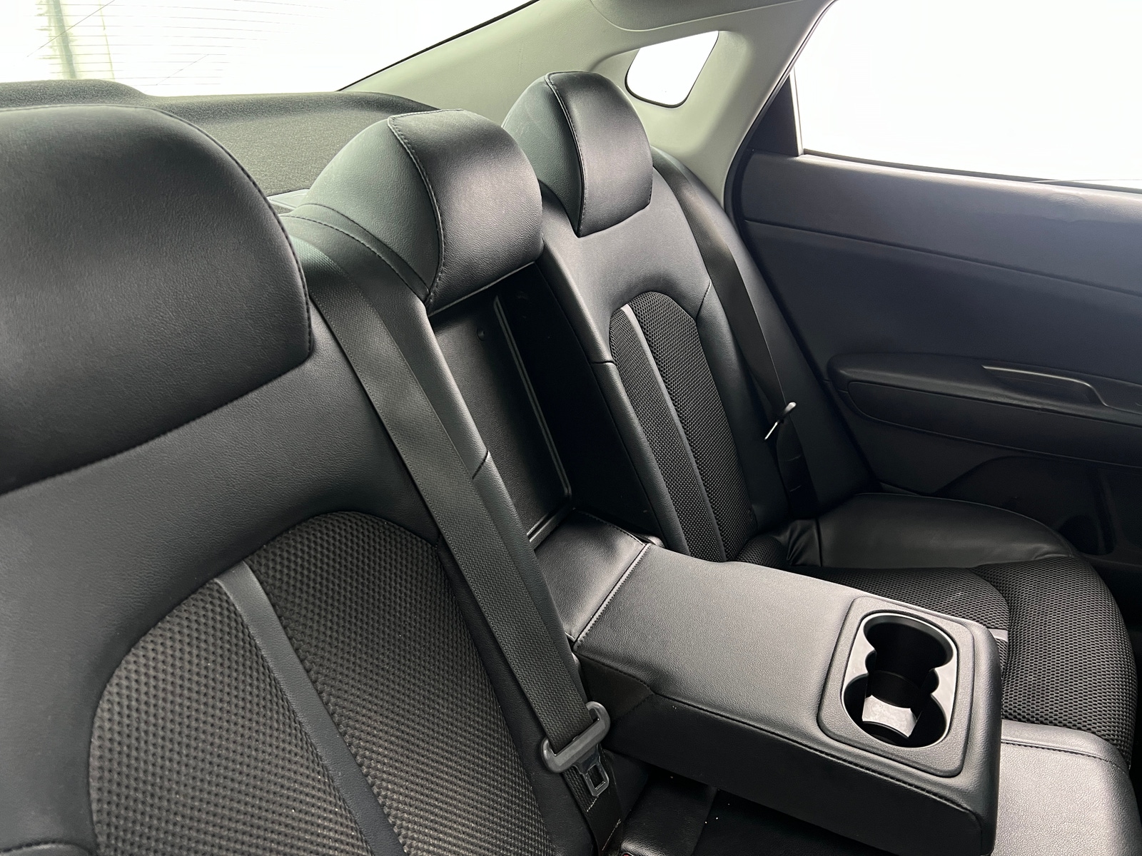Thumbnail: 2019 Kia Optima - 6