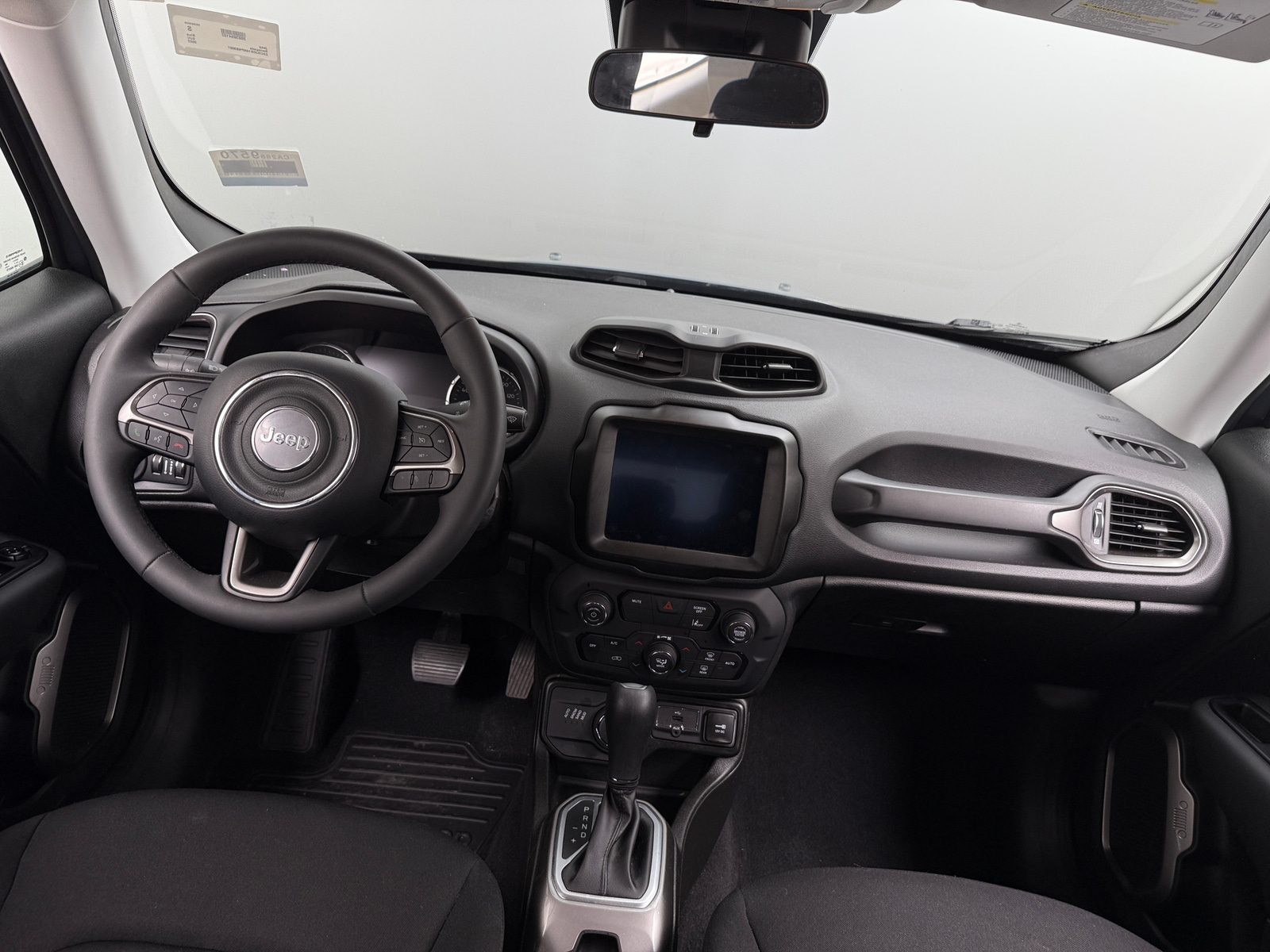 Thumbnail: 2022 Jeep Renegade - 3