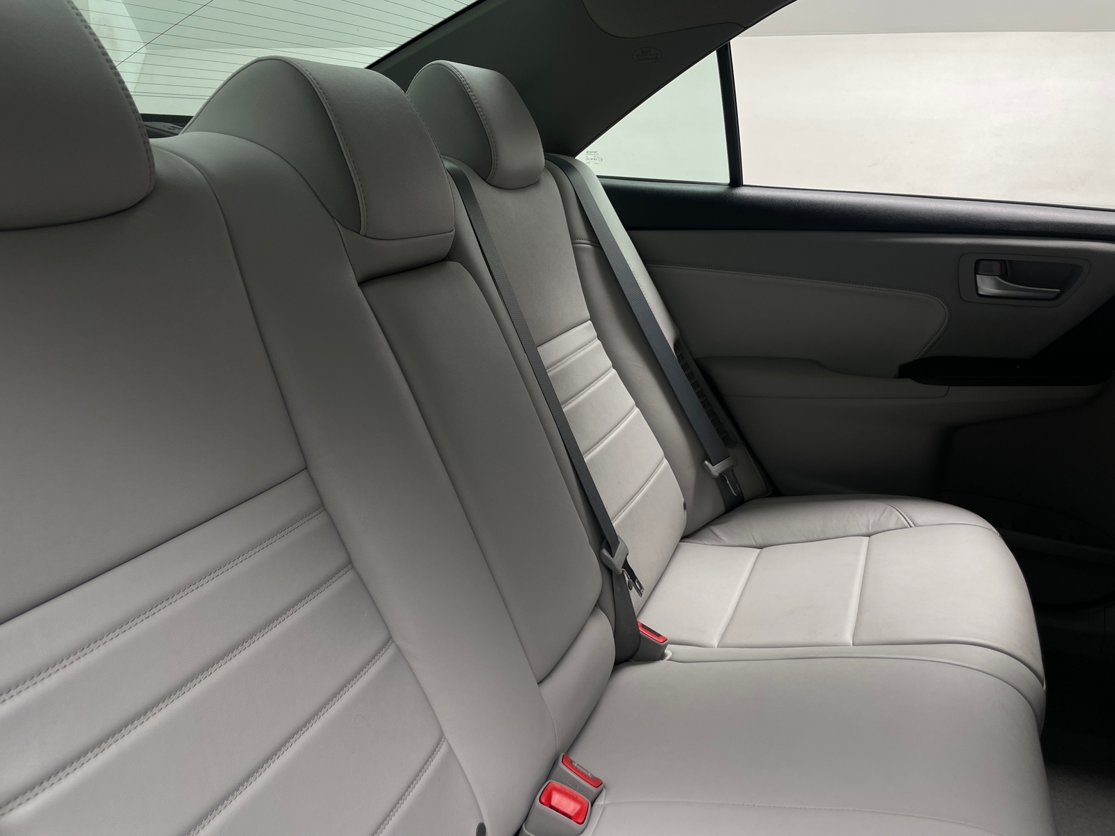 Thumbnail: 2016 Toyota Camry - 5