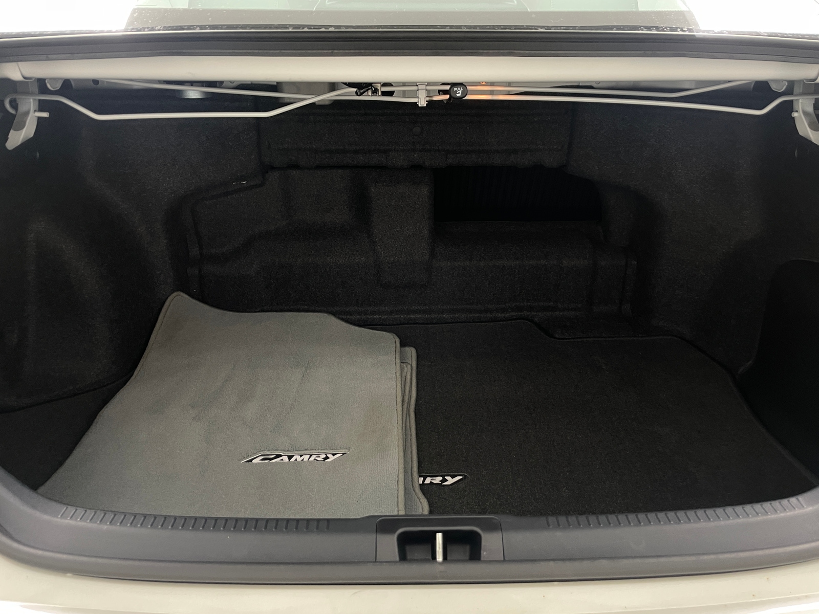 Thumbnail: 2016 Toyota Camry - 6