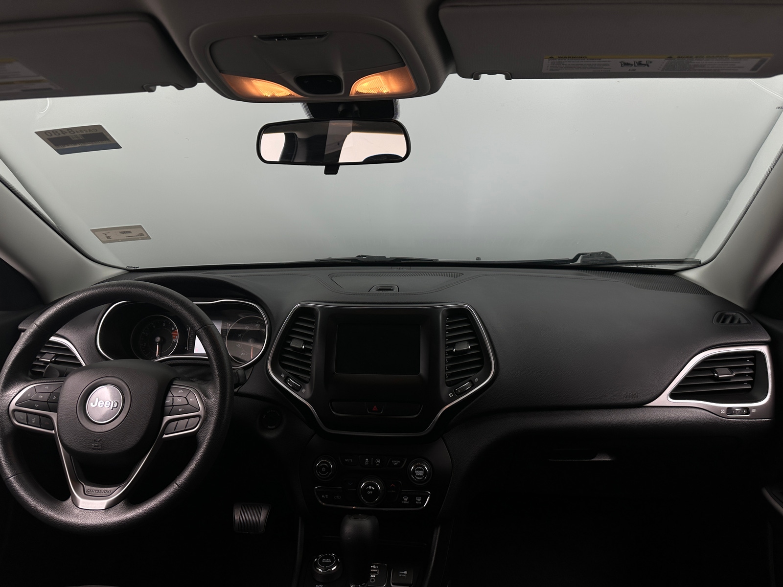 Thumbnail: 2019 Jeep Cherokee - 3