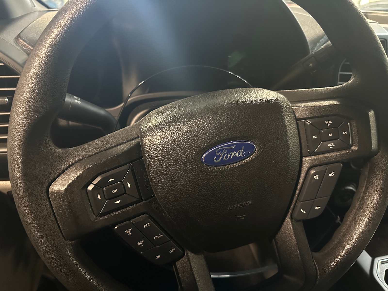 Thumbnail: 2017 Ford Econoline - 5