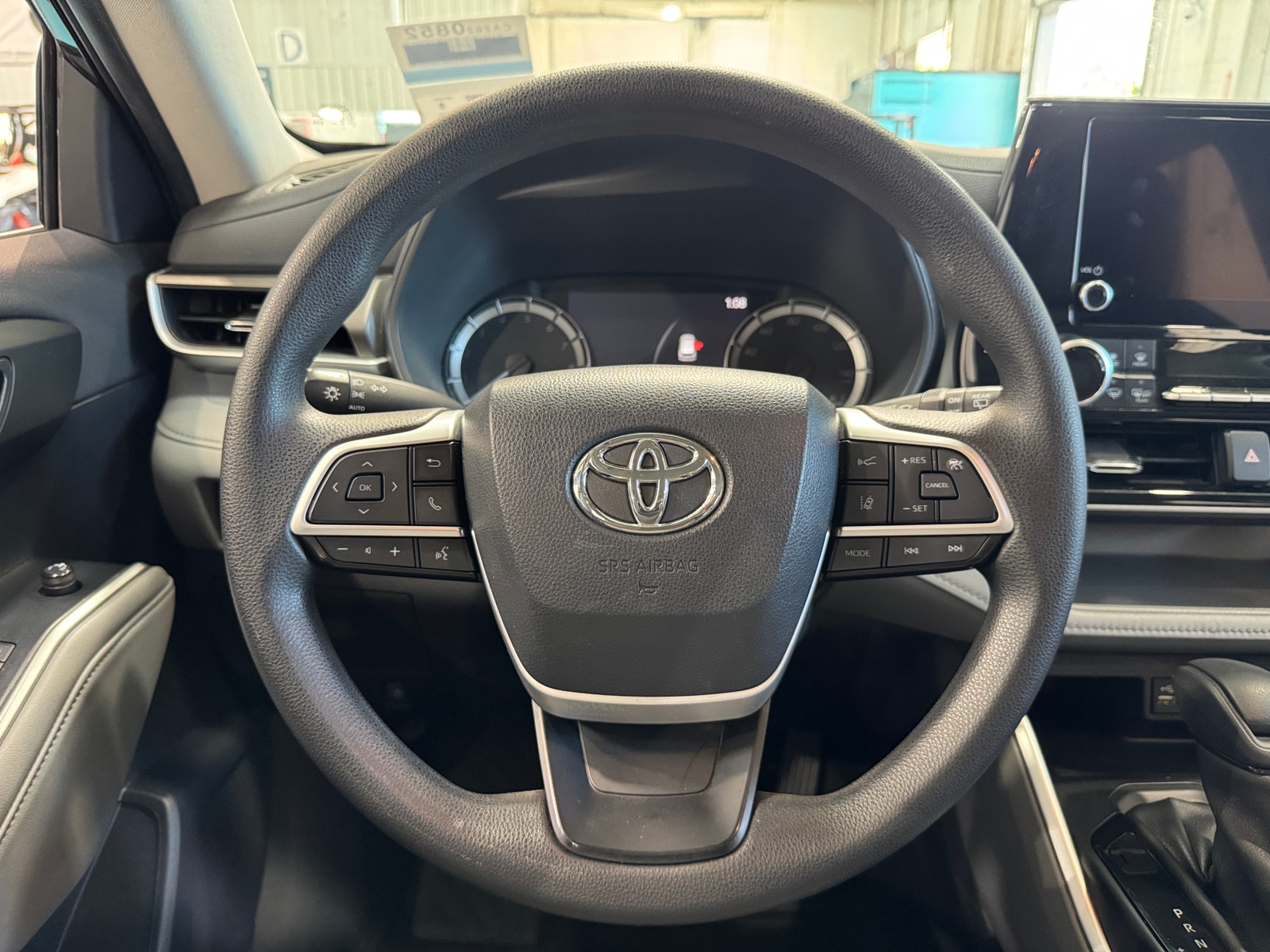 Thumbnail: 2023 Toyota Highlander - 5