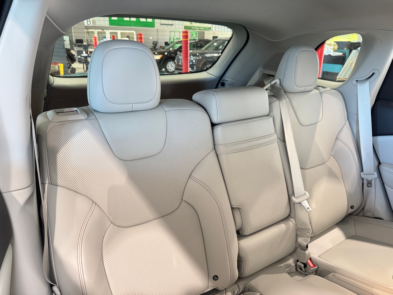 Thumbnail: 2019 Jeep Cherokee - 5
