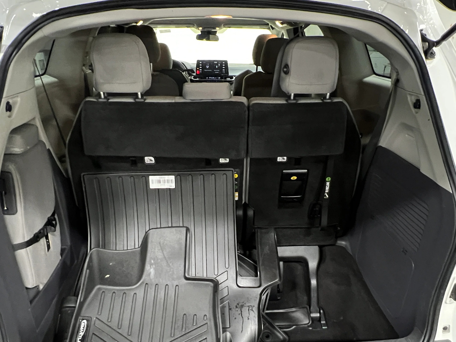 Thumbnail: 2022 Toyota Sienna - 7