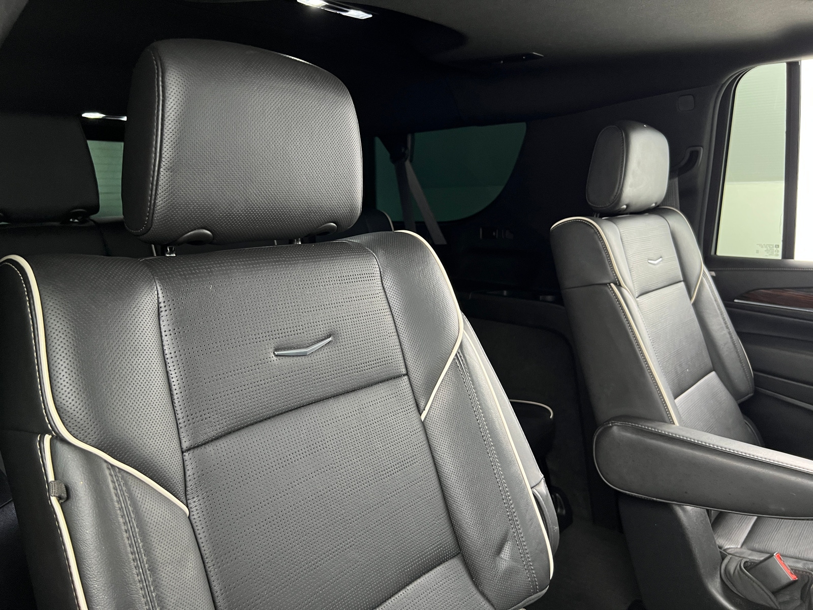 Thumbnail: 2021 Cadillac Escalade - 5