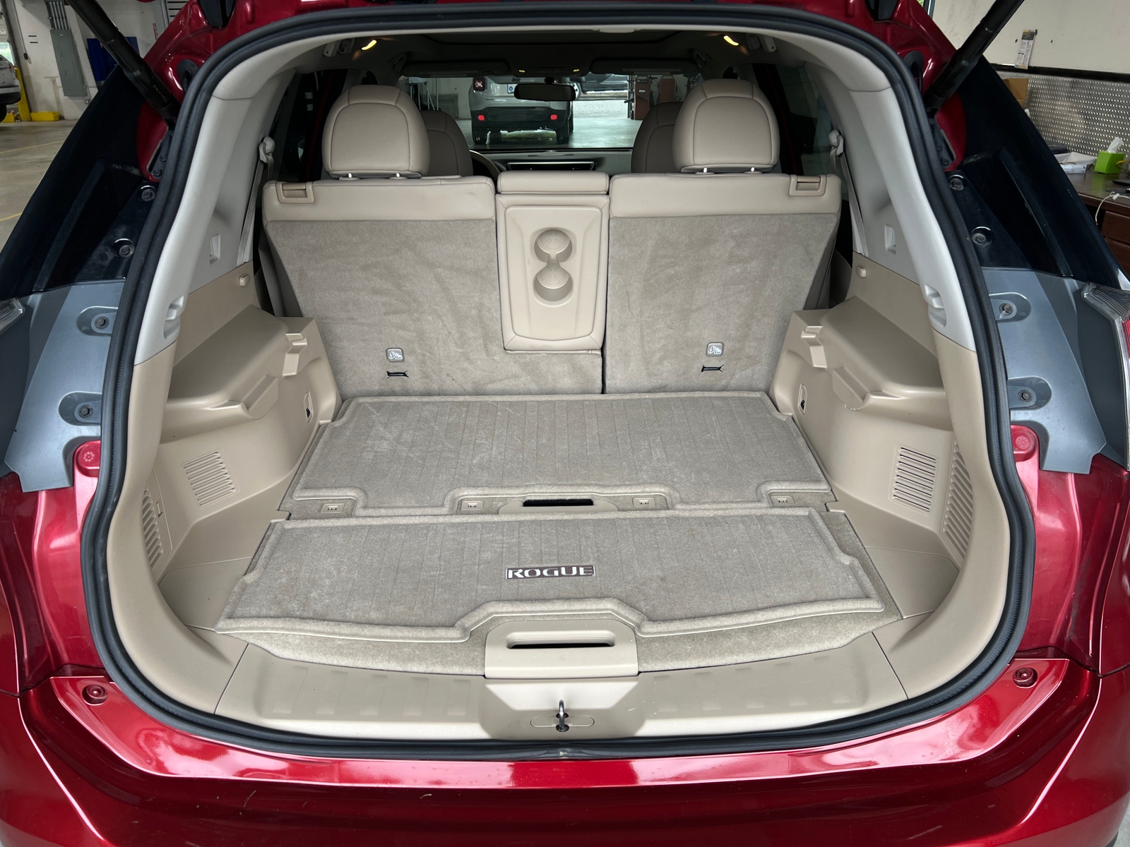 Thumbnail: 2015 Nissan Rogue - 6