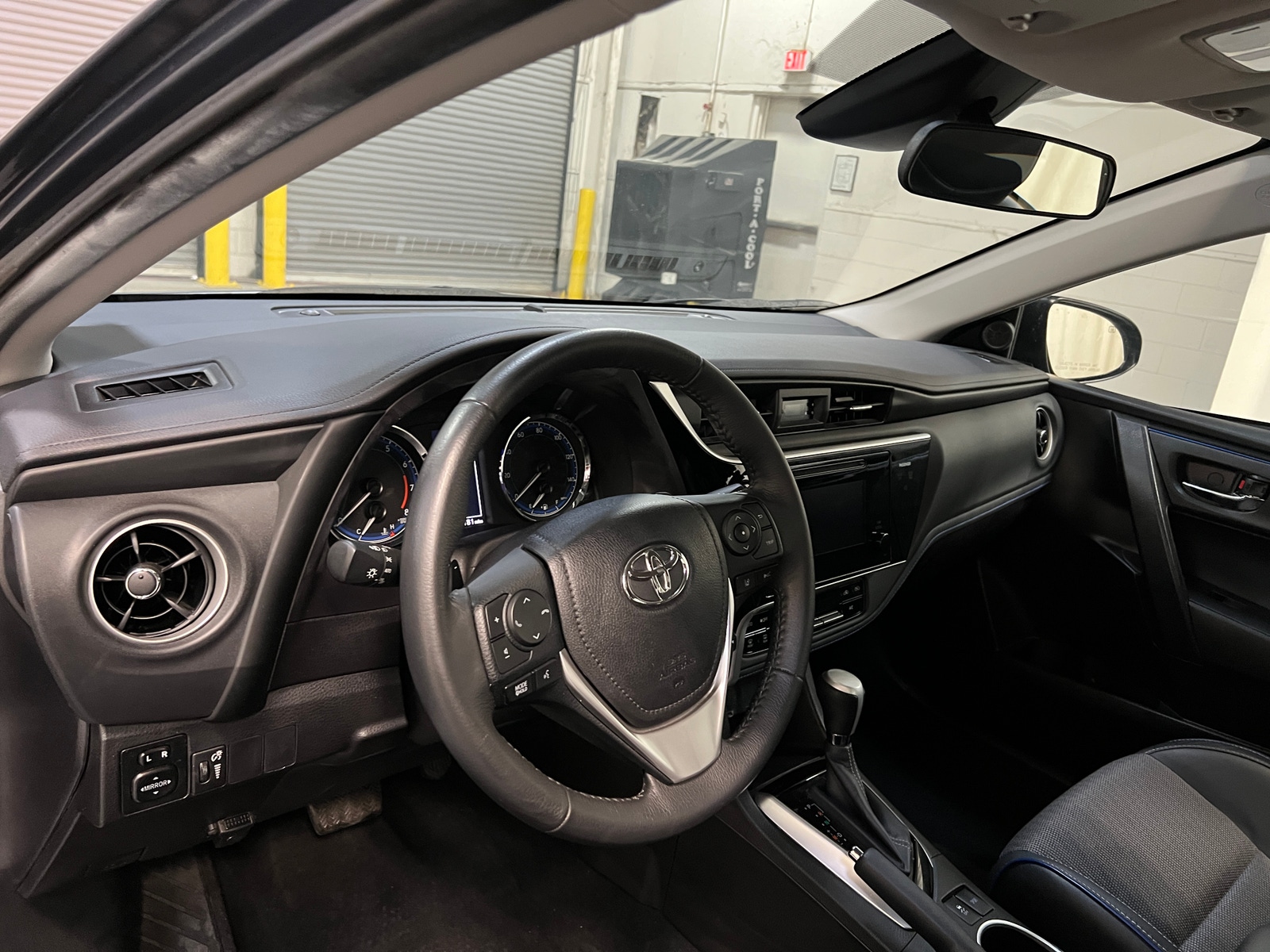 Thumbnail: 2017 Toyota Corolla - 3