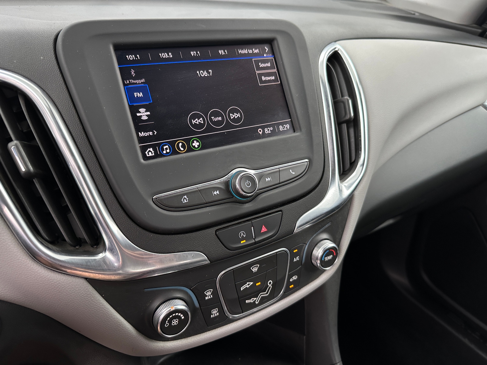 Thumbnail: 2022 Chevrolet Equinox - 4