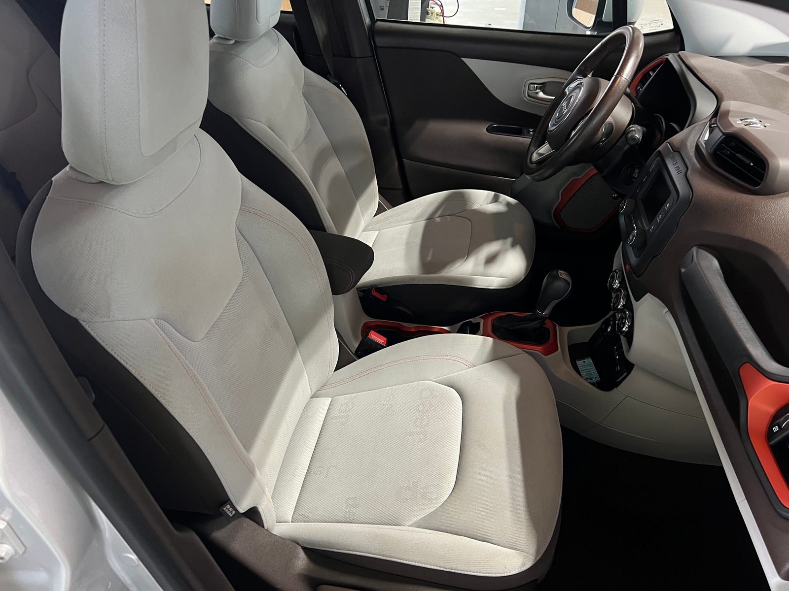 Thumbnail: 2016 Jeep Renegade - 2