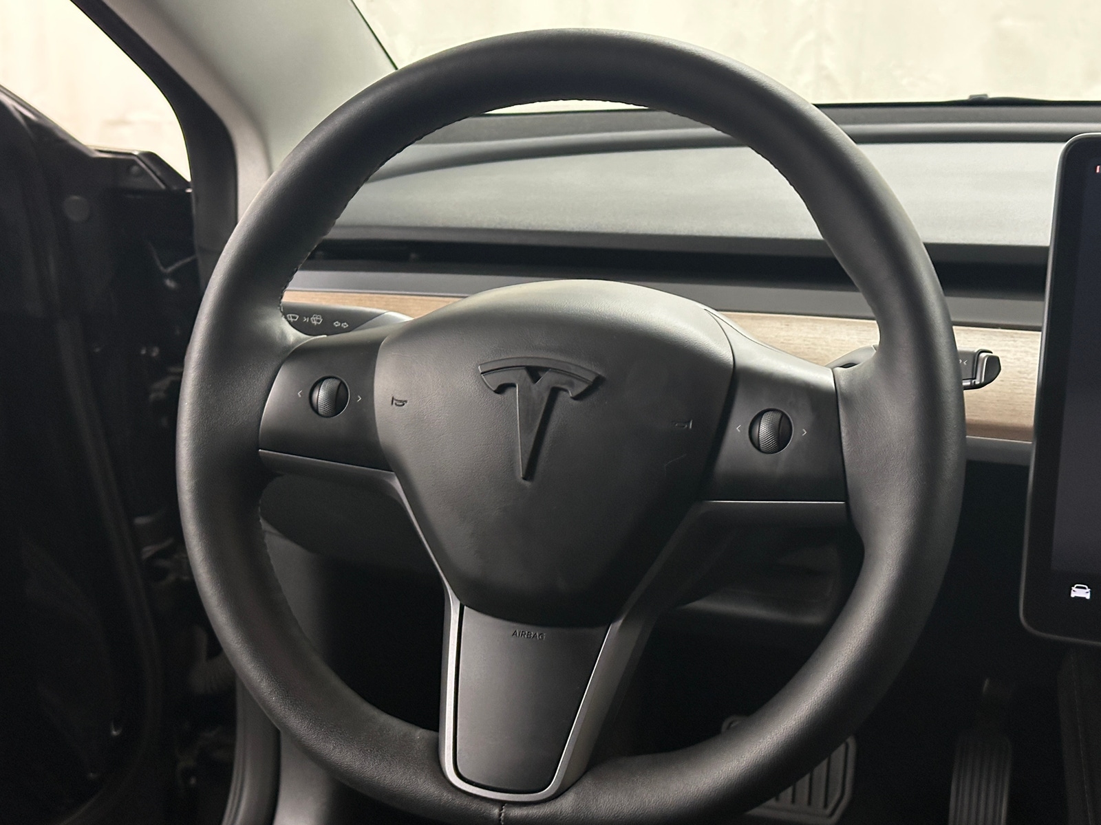 Thumbnail: 2023 Tesla Model 3 - 4