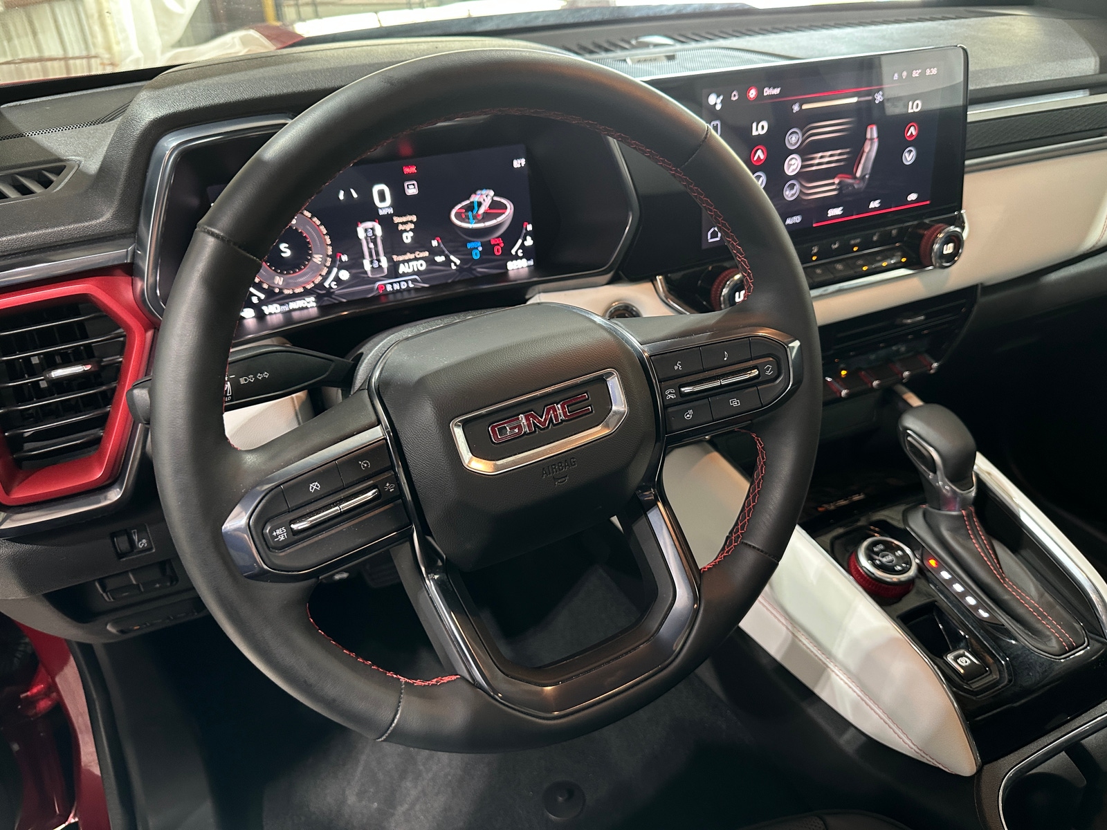 Thumbnail: 2023 GMC Canyon - 4