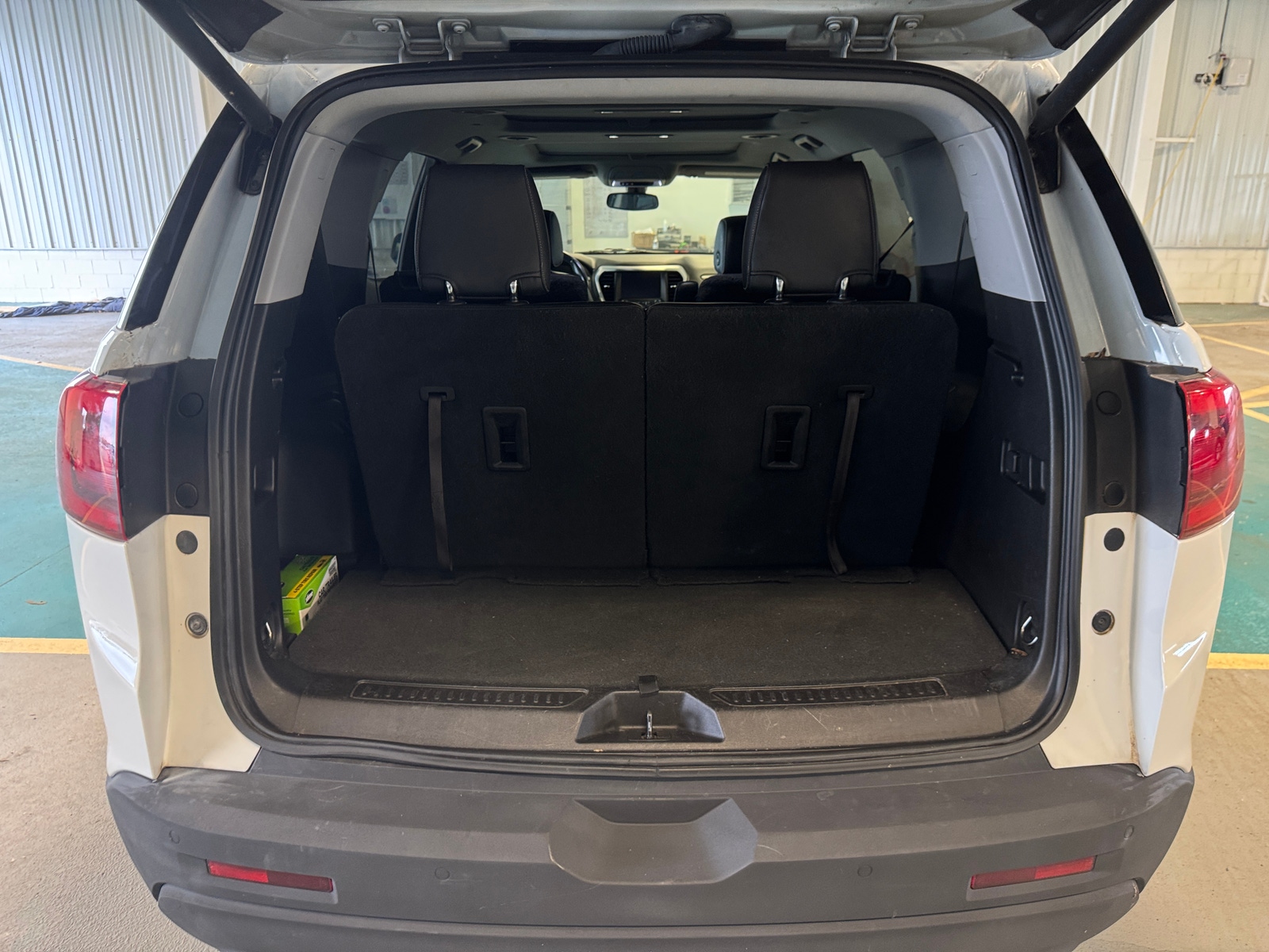 Thumbnail: 2019 GMC Acadia - 6