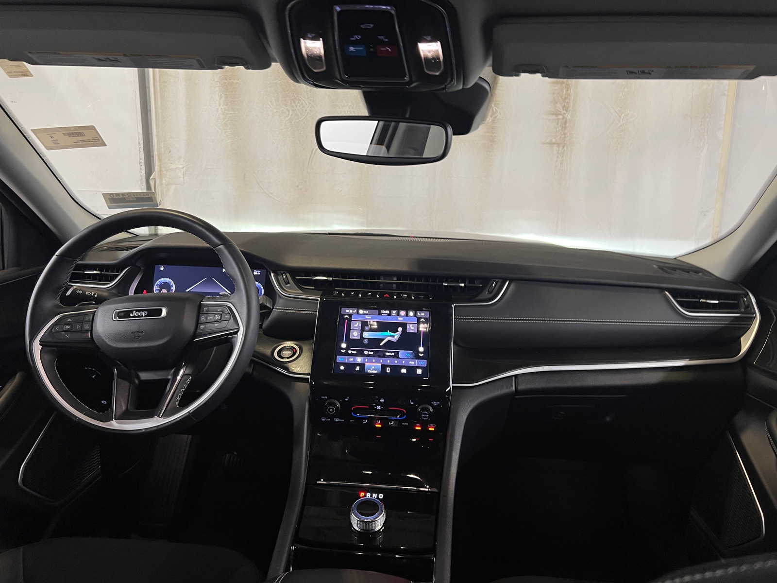Thumbnail: 2022 Jeep Grand Cherokee L - 3