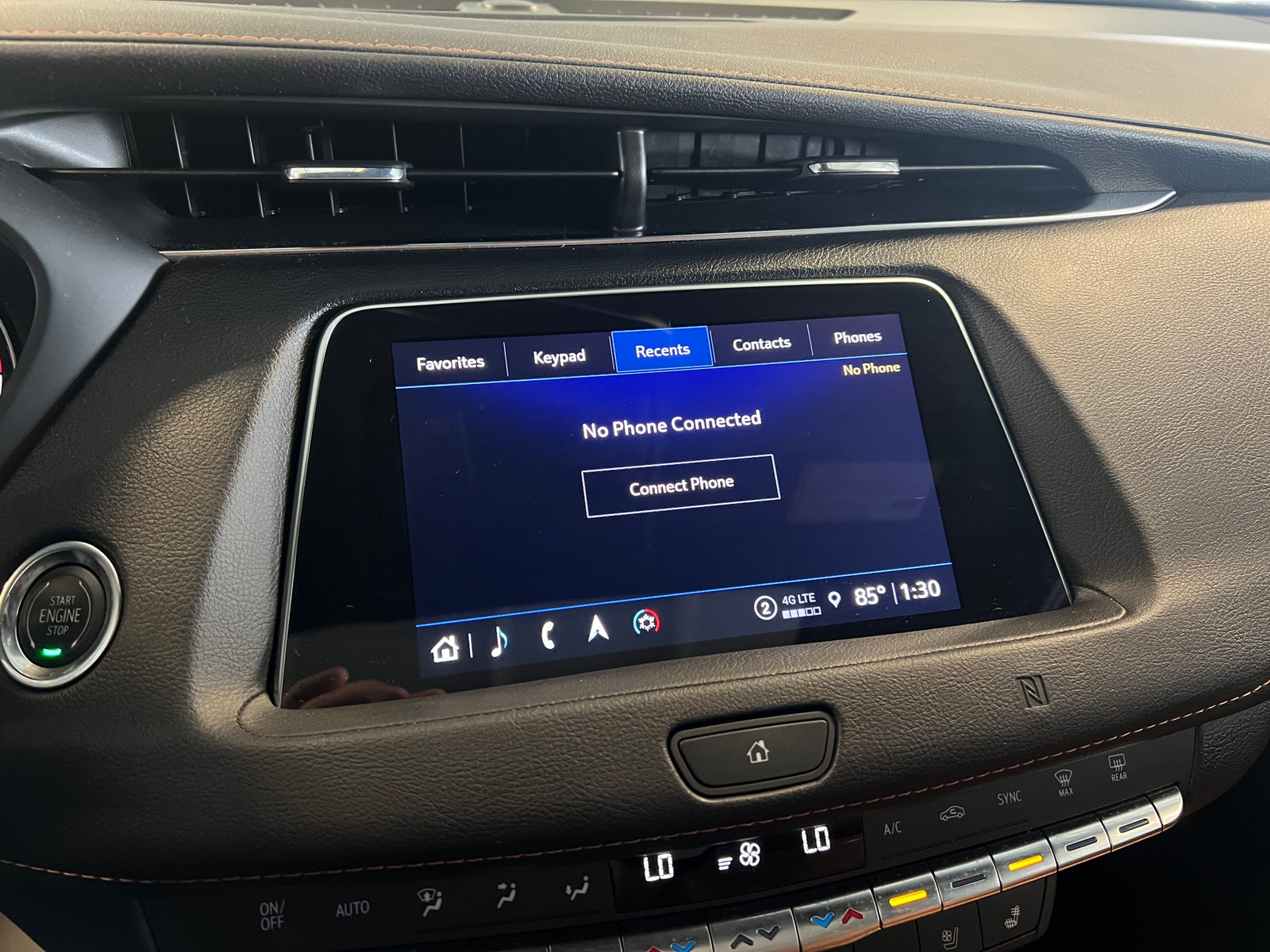 Thumbnail: 2021 Cadillac XT4 - 3