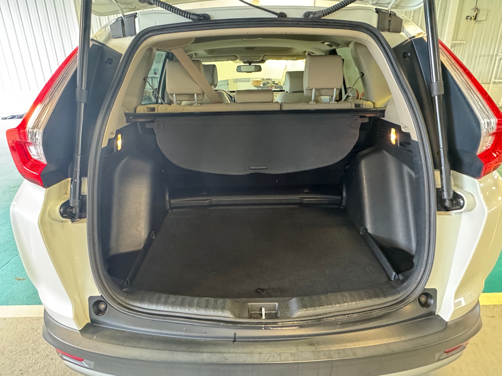 Thumbnail: 2017 Honda CR-V - 6