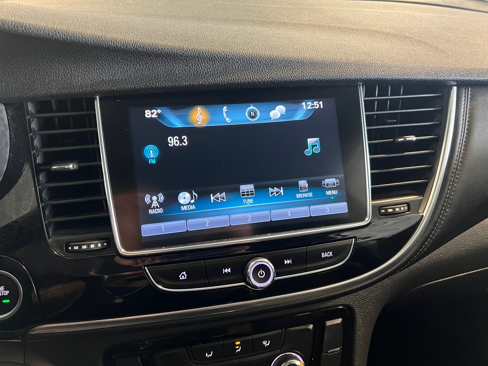 Thumbnail: 2019 Buick Encore - 4