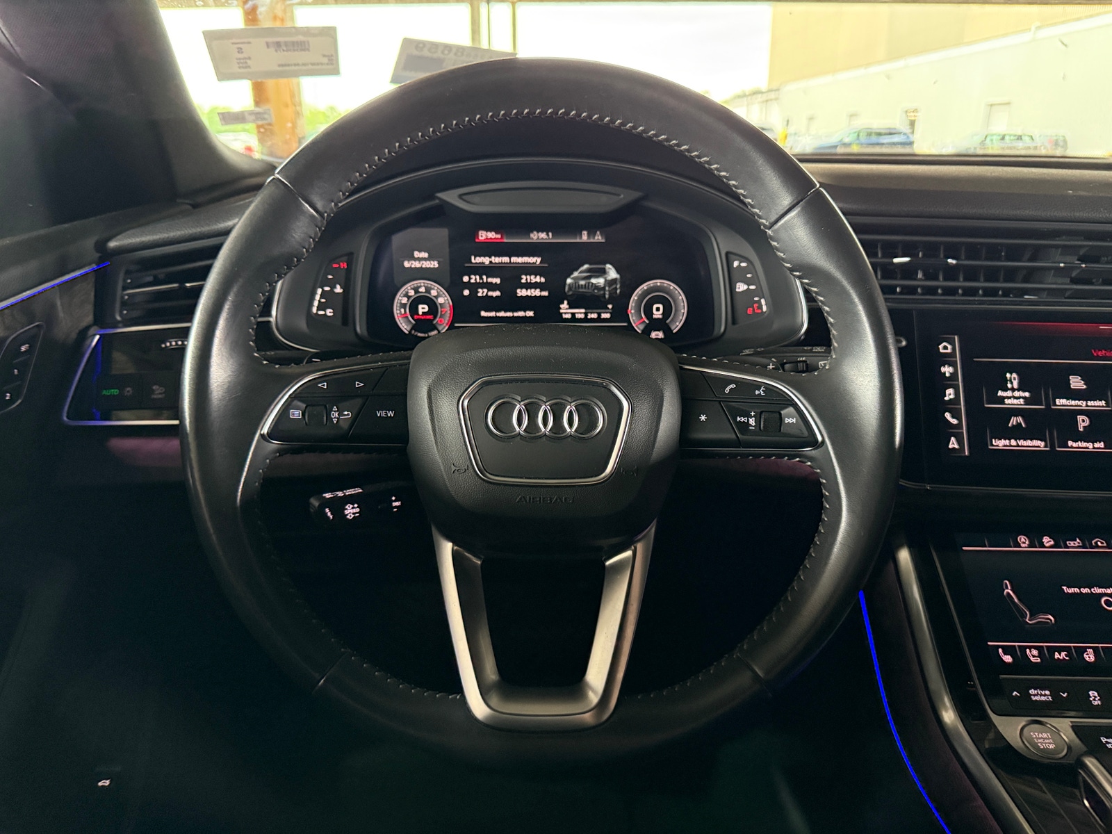Thumbnail: 2020 Audi Q8 - 4