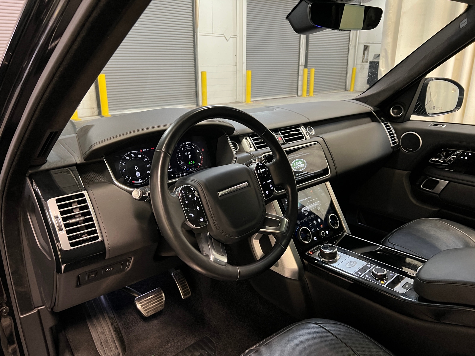 Thumbnail: 2021 Land Rover Range Rover - 2