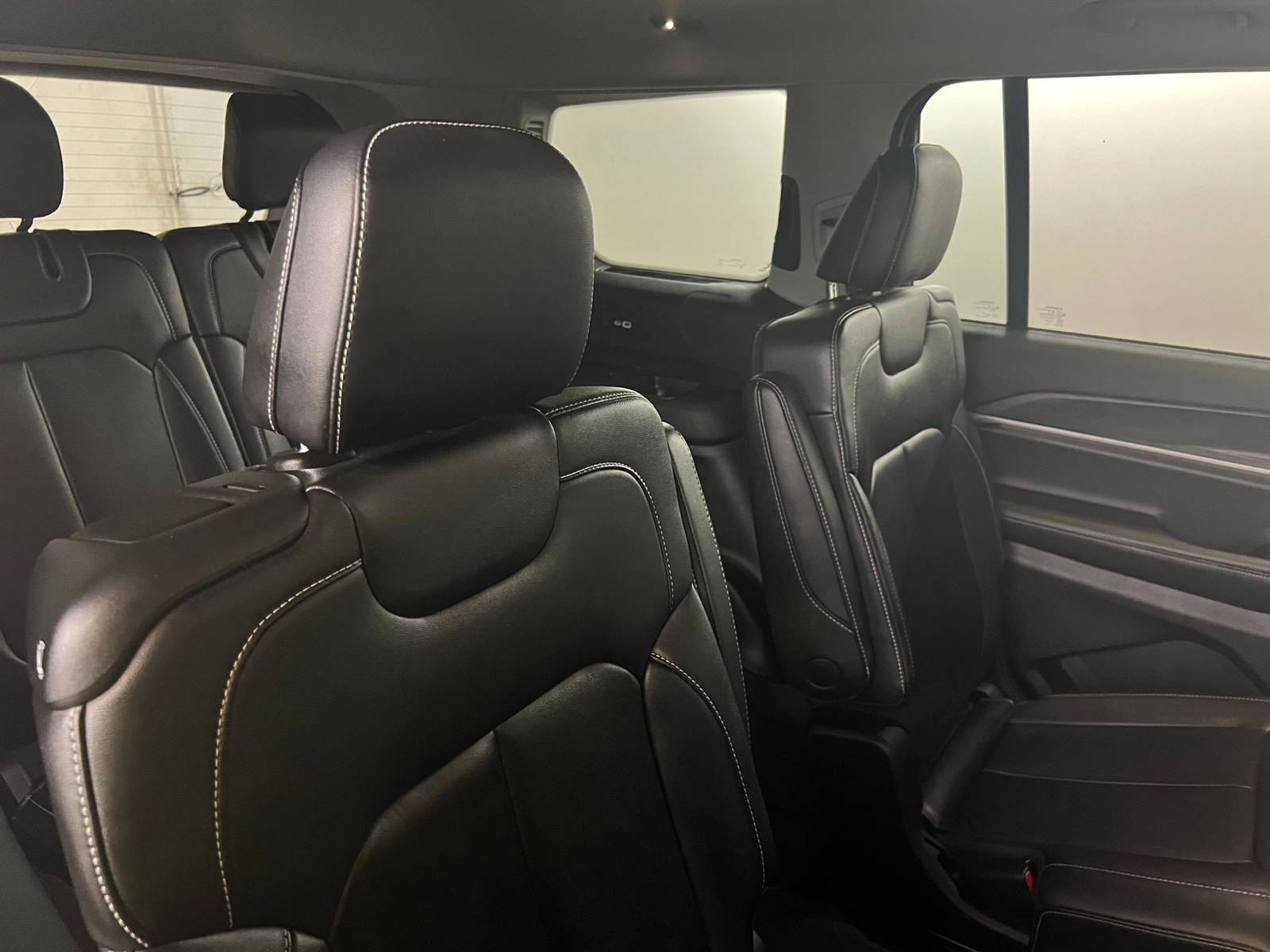 Thumbnail: 2022 Jeep Grand Cherokee L - 5