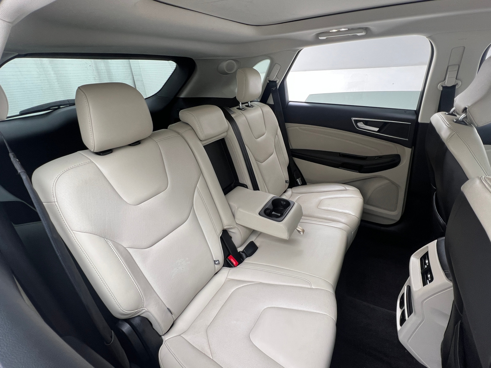 Thumbnail: 2017 Ford Edge - 5