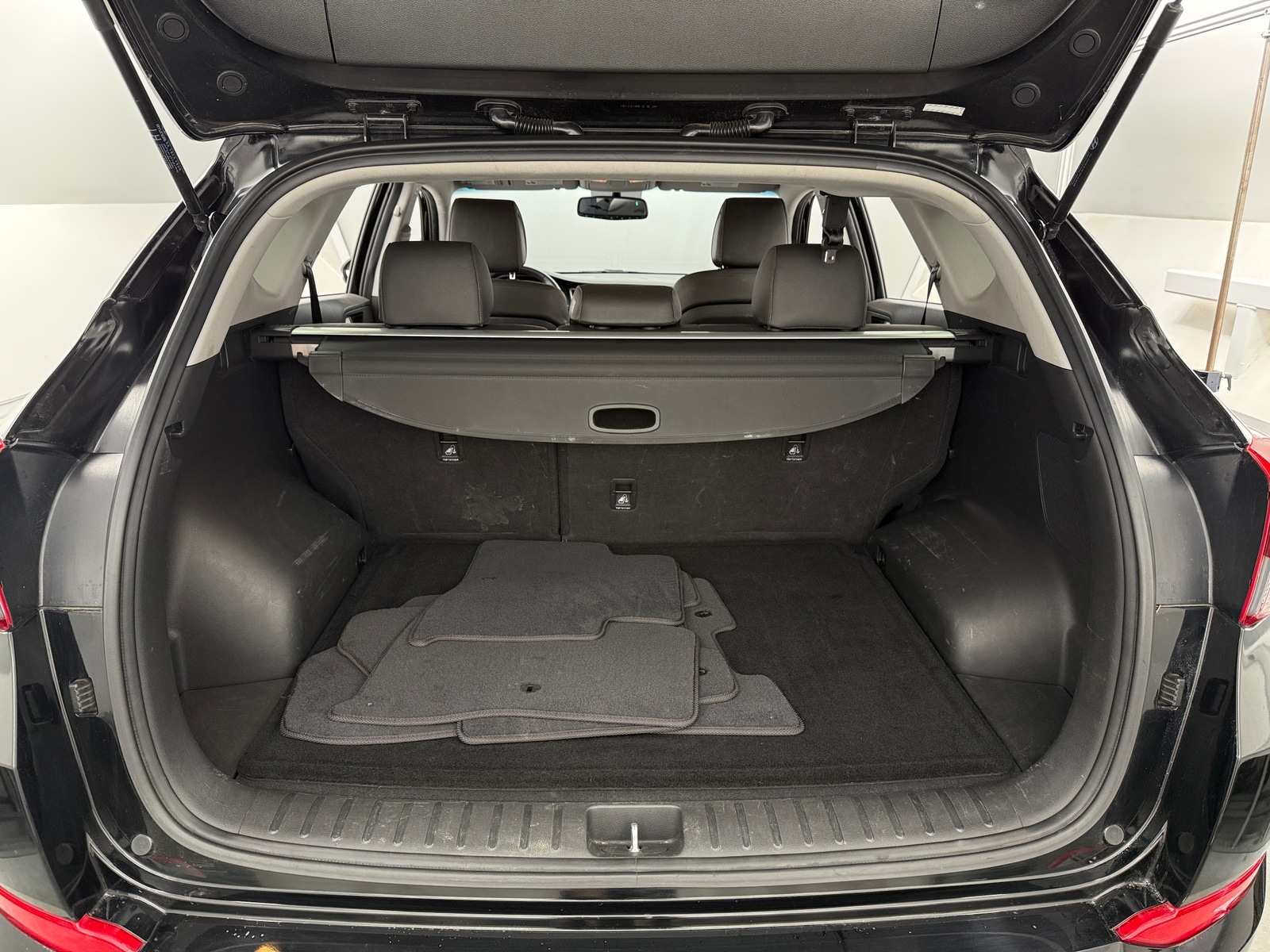 Thumbnail: 2017 Hyundai Tucson - 6