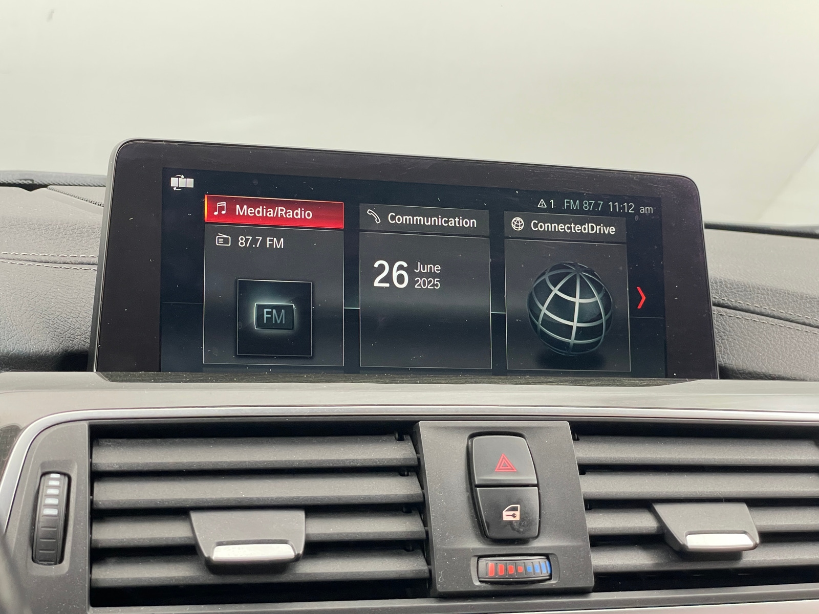 Thumbnail: 2018 BMW 3 Series - 3