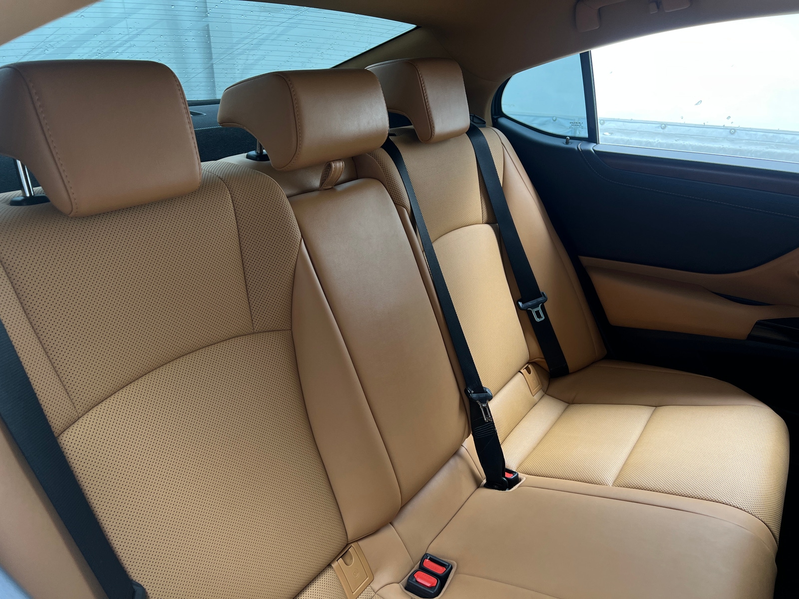 Thumbnail: 2022 Lexus ES - 5